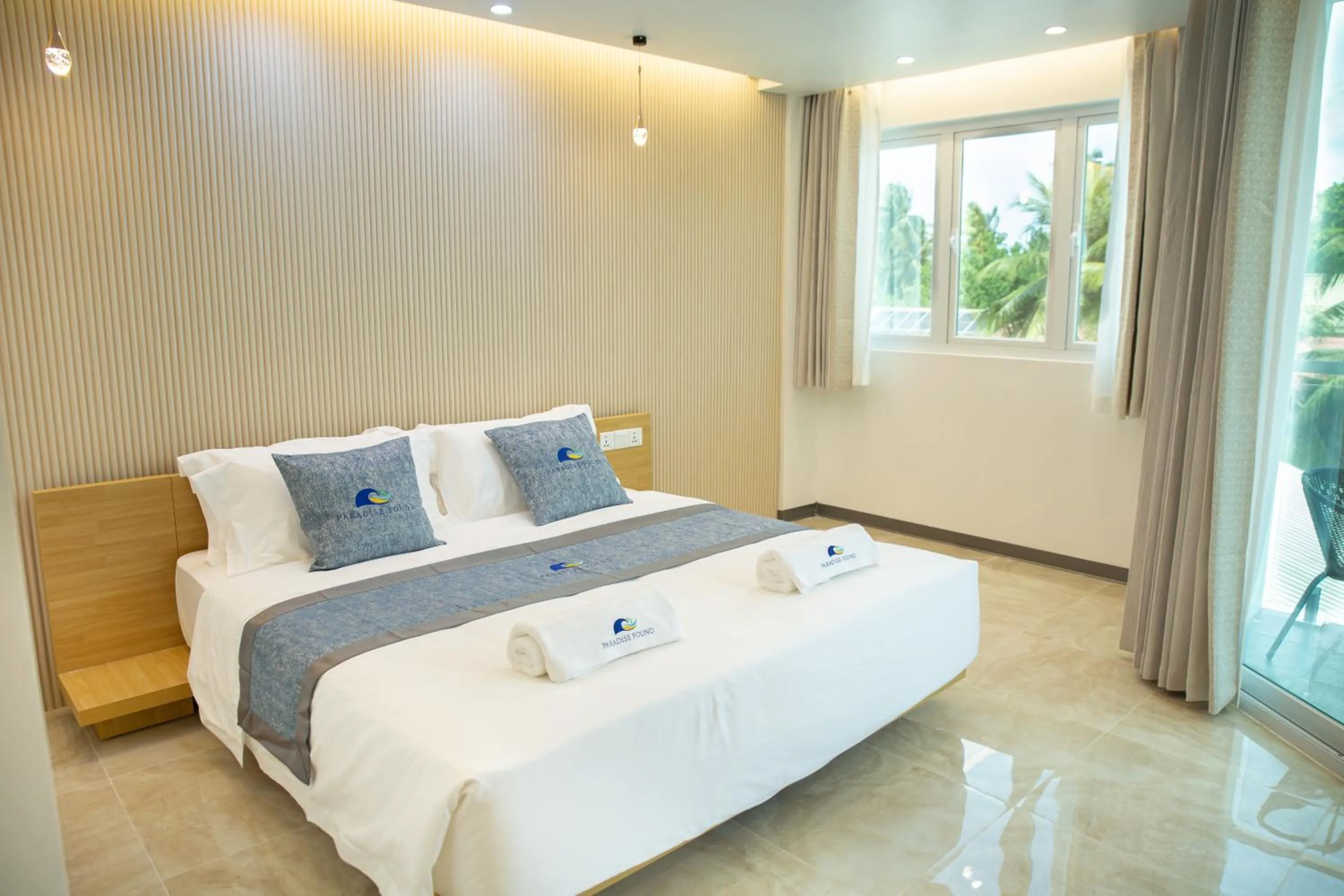 Deluxe Triple Room in Paradise Found