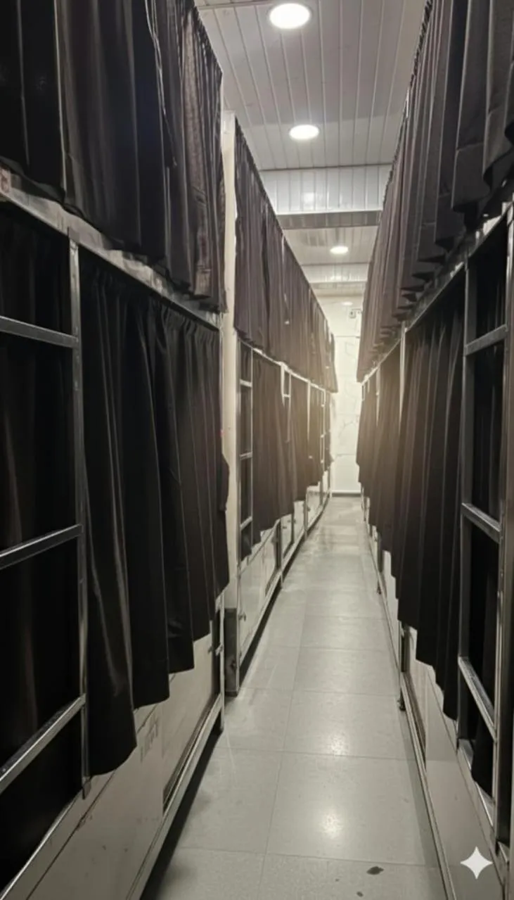 Bed in Aman palace hotel