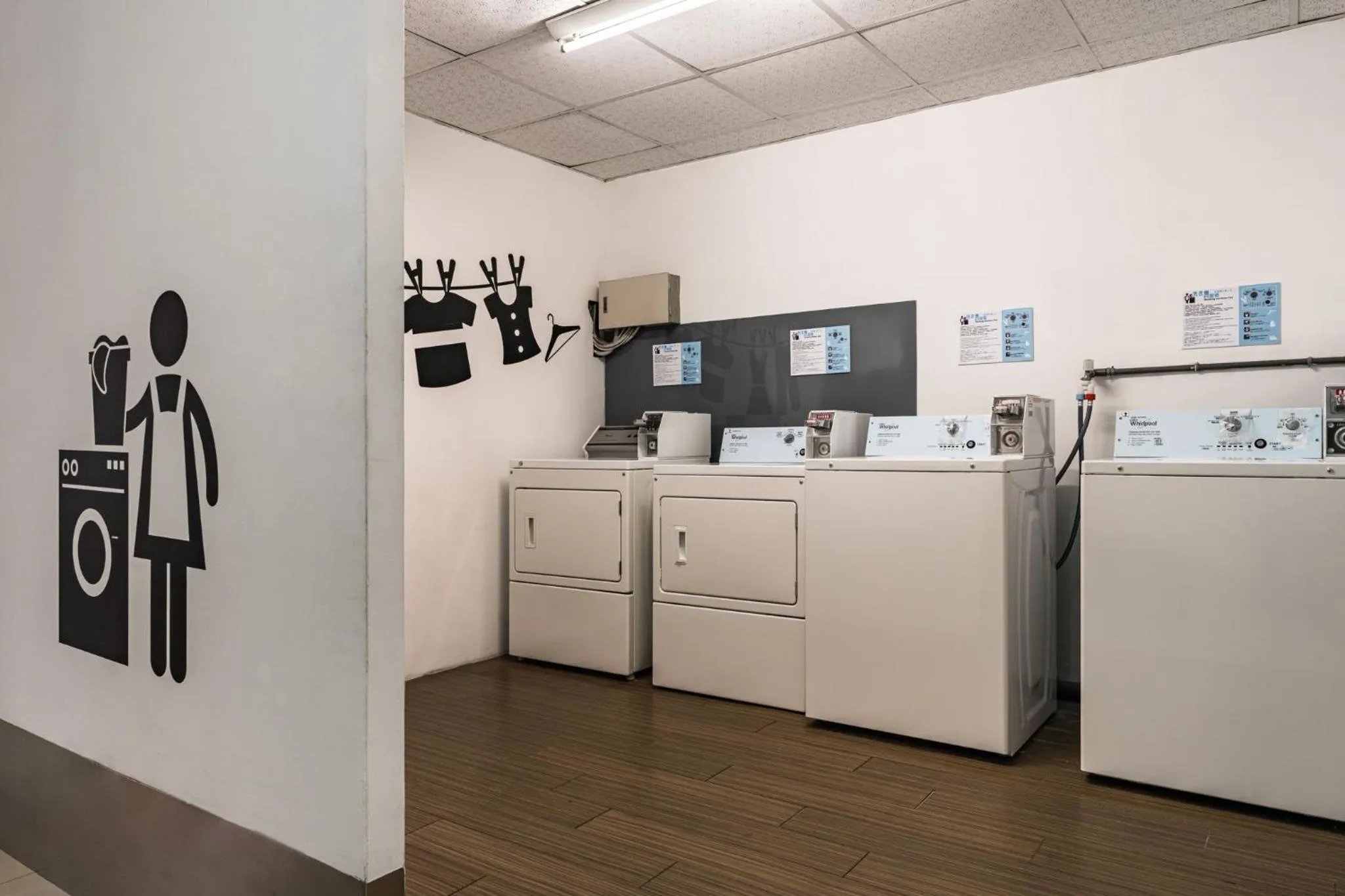 washing machine in The Riverside Hotel Esthetics