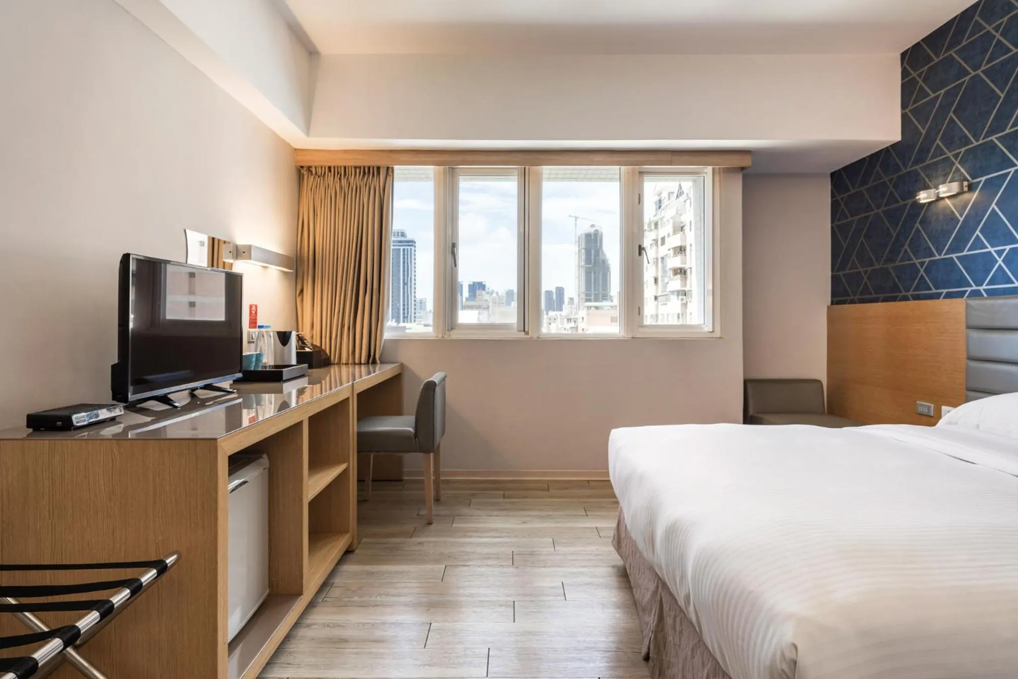 Bedroom, Bed in The Riverside Hotel Esthetics