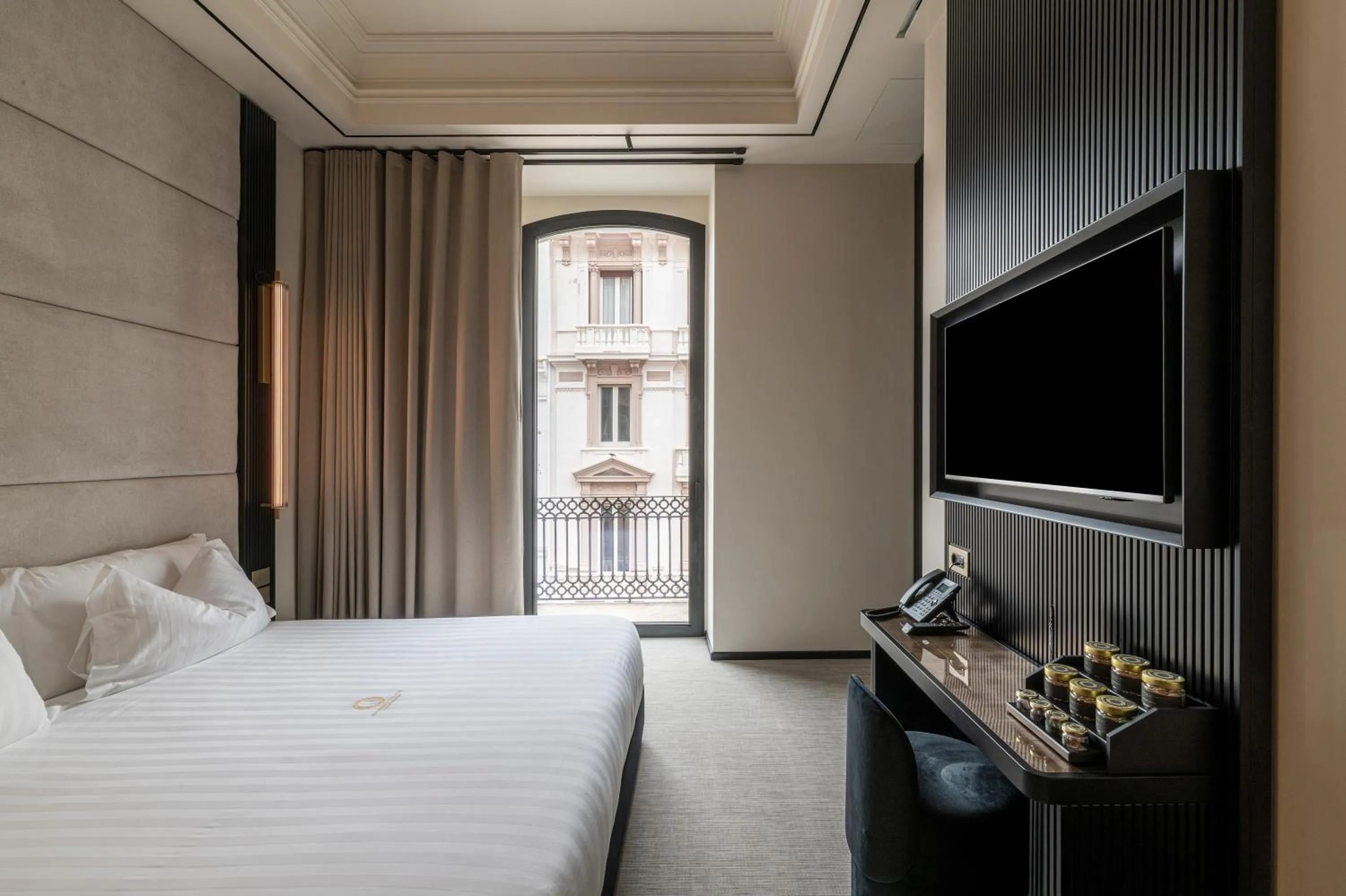 Bed in Sparano Palace - Luxury Maison