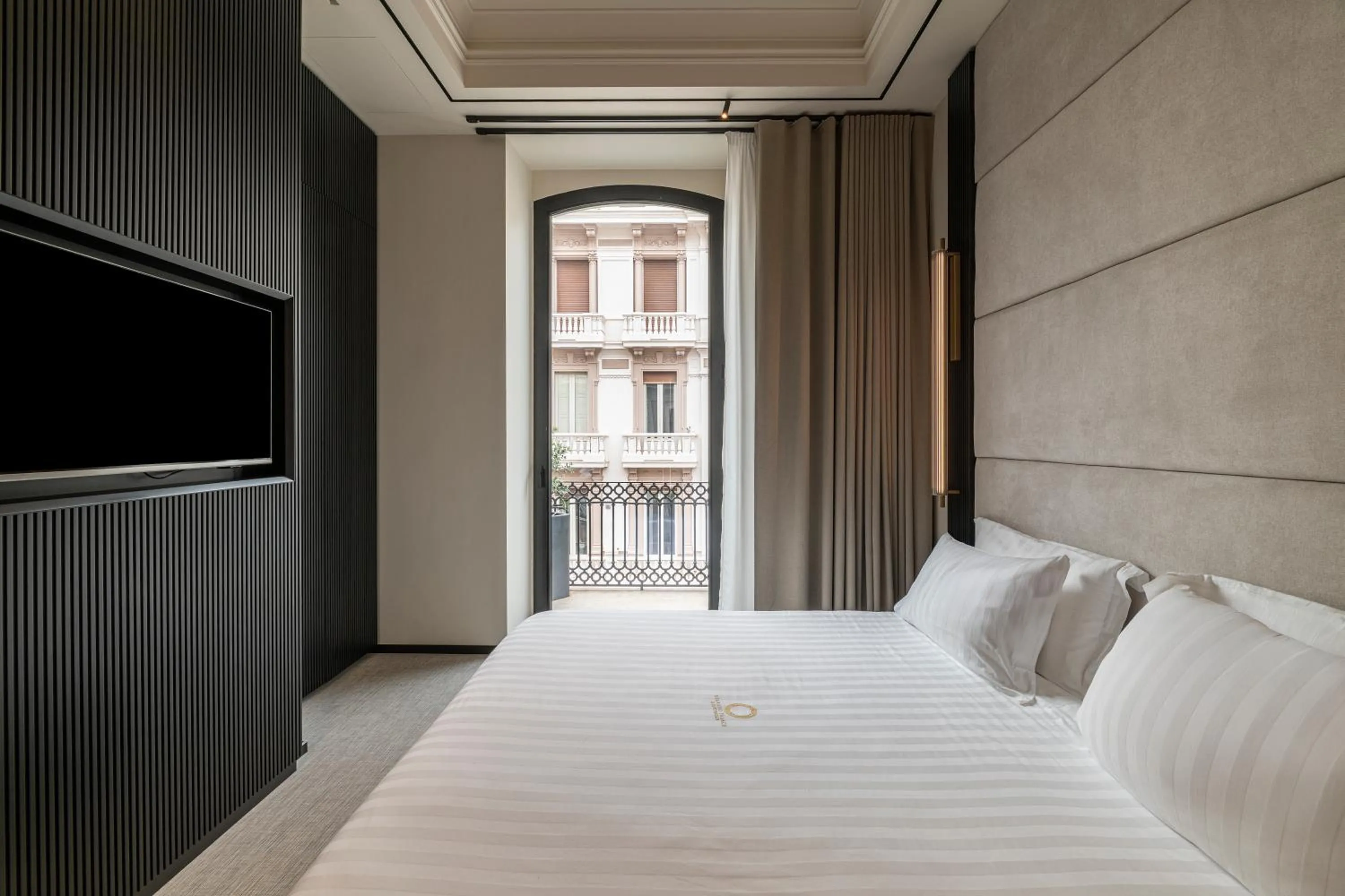 Bed in Sparano Palace - Luxury Maison