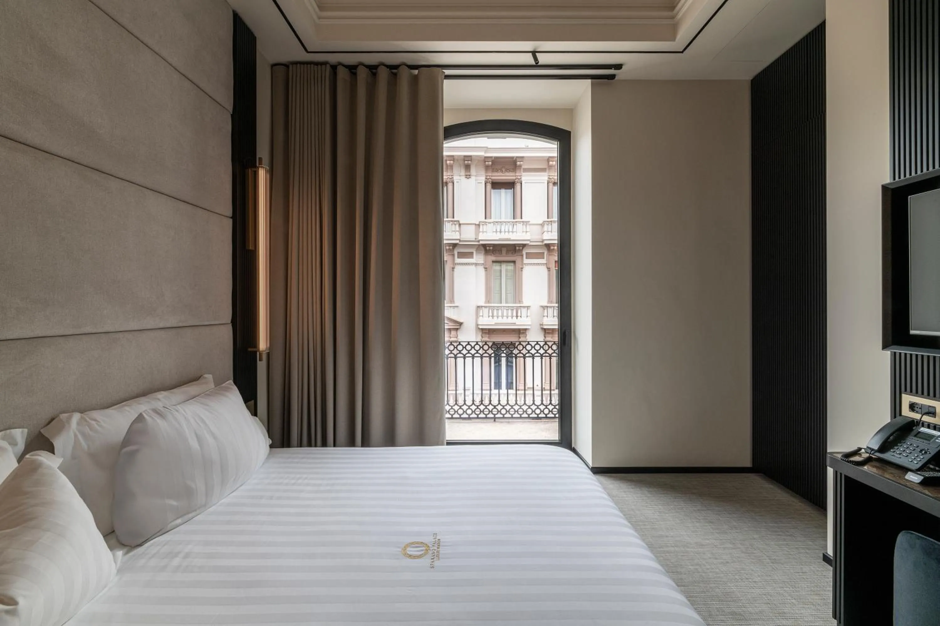 Bed in Sparano Palace - Luxury Maison