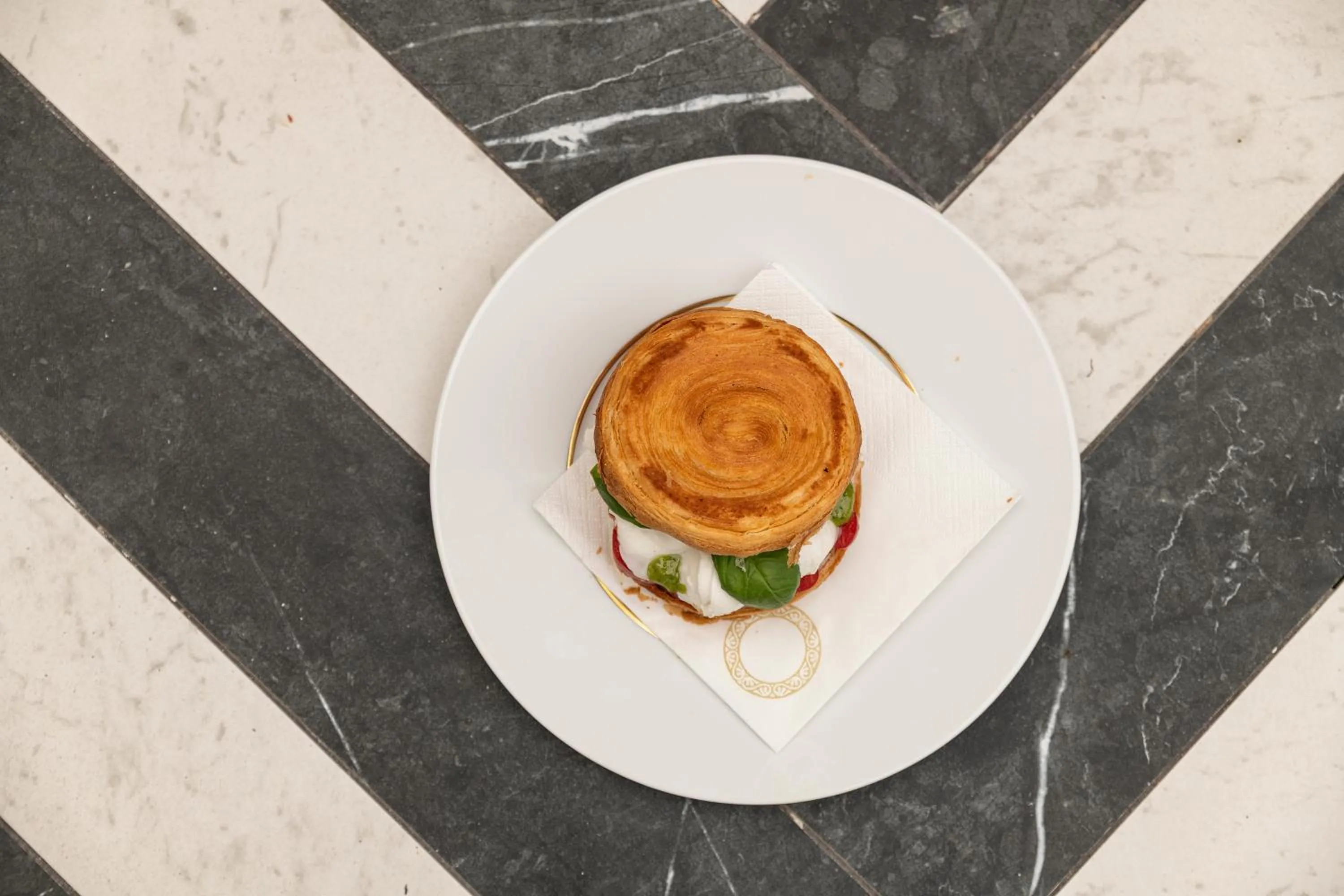 Food and drinks in Sparano Palace - Luxury Maison