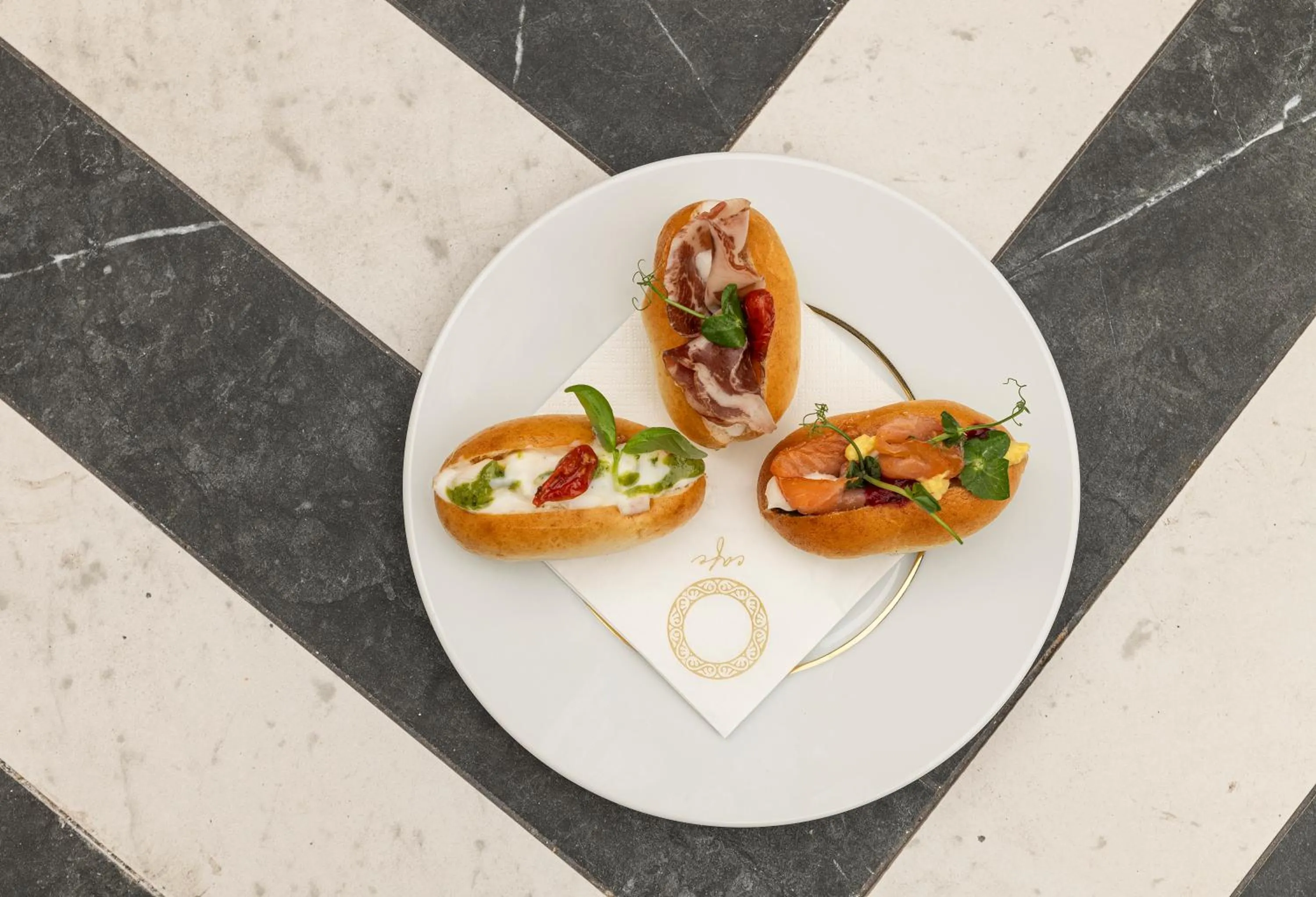 Food and drinks in Sparano Palace - Luxury Maison