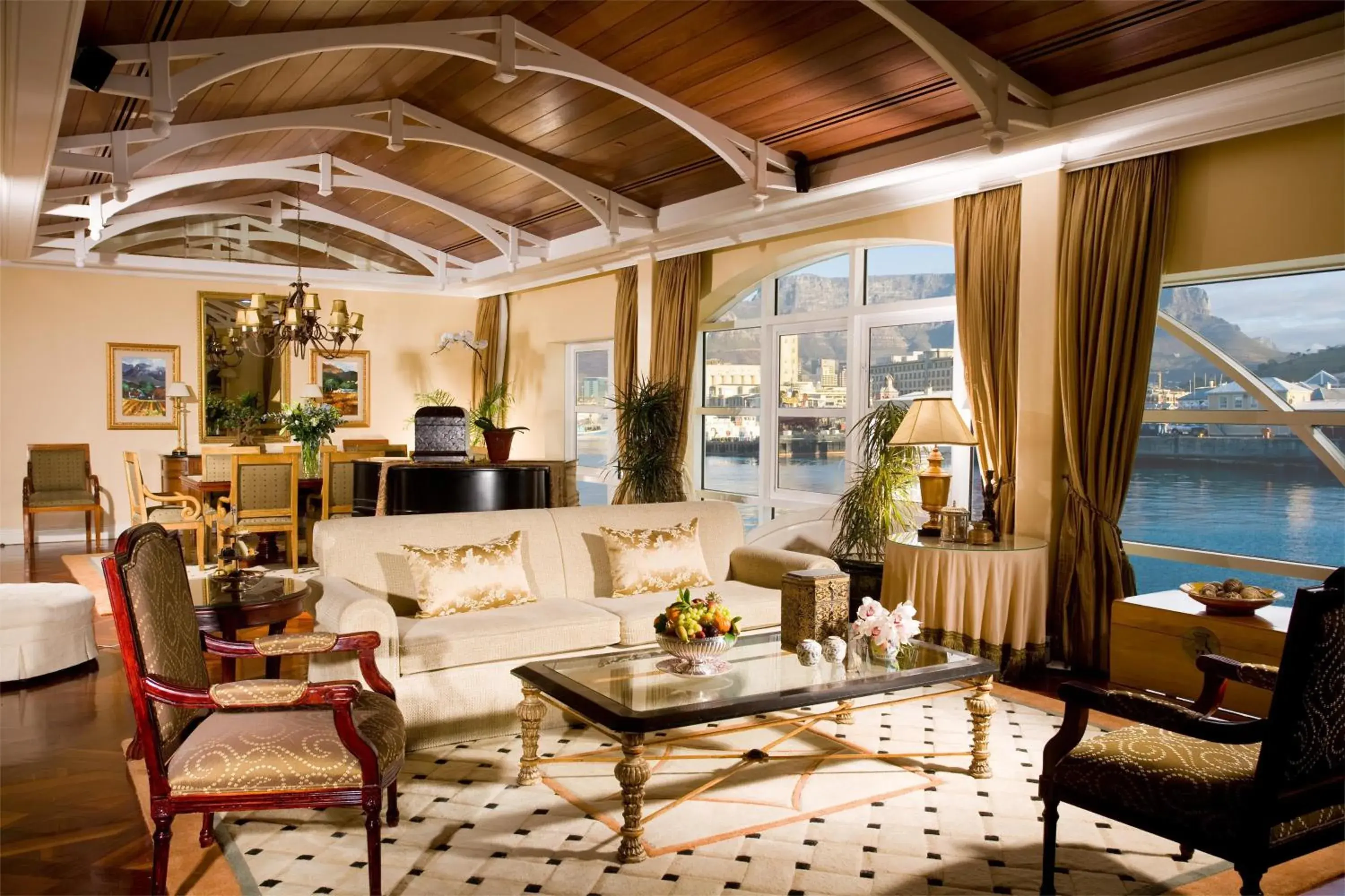 Living room in The Table Bay Hotel Living room in The Table Bay Hotel