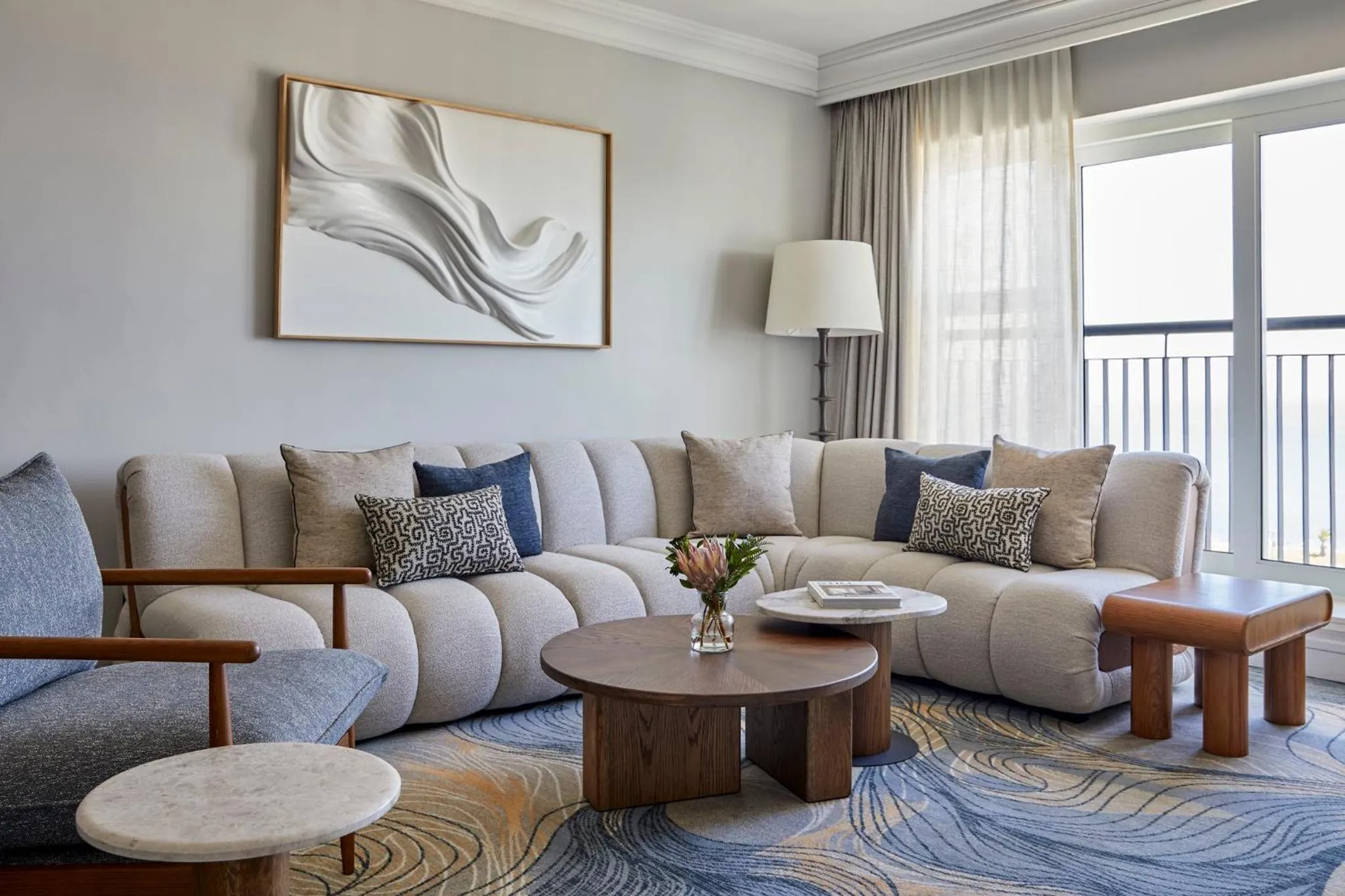 Photo of the whole room in InterContinental Table Bay Cape Town by IHG