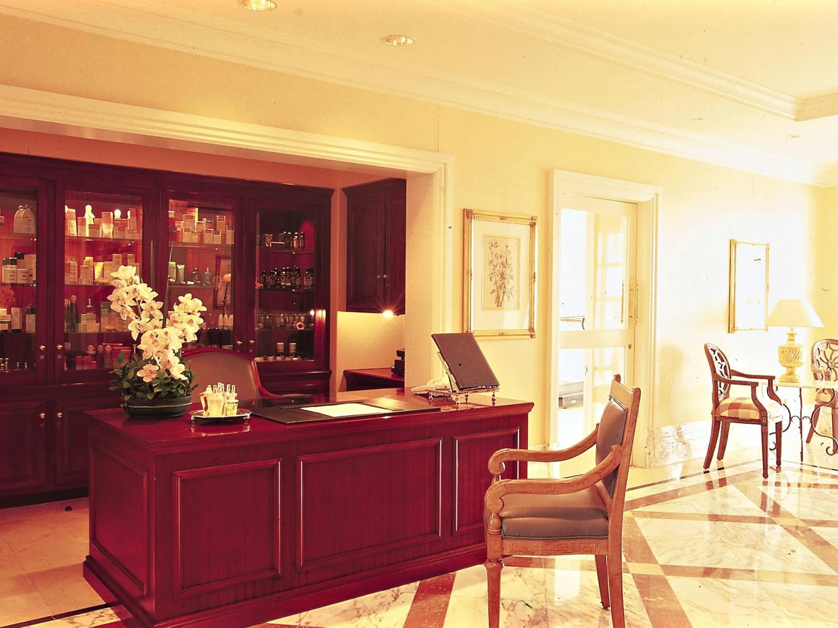 Lobby or reception in The Table Bay Hotel