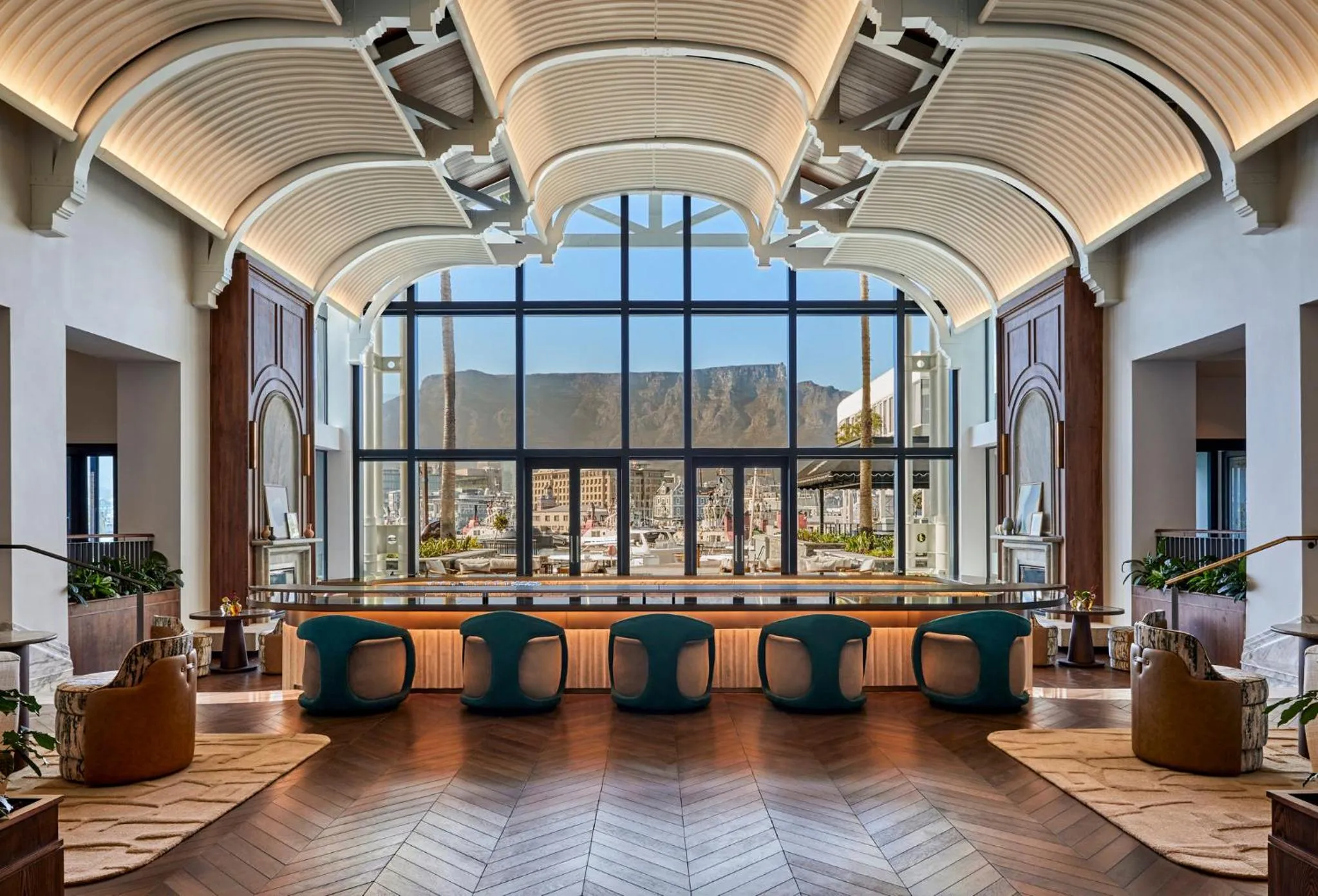 Restaurant/places to eat in InterContinental Table Bay Cape Town by IHG