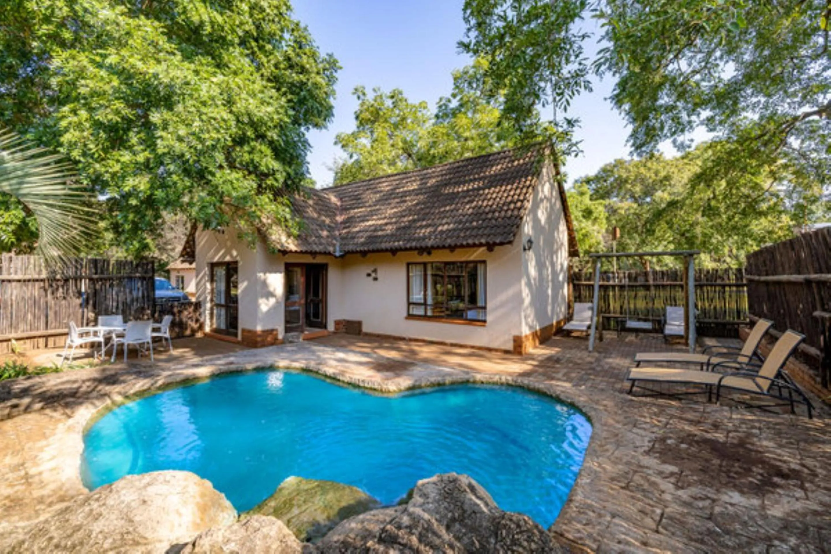 Swimming pool in Pestana Kruger Lodge