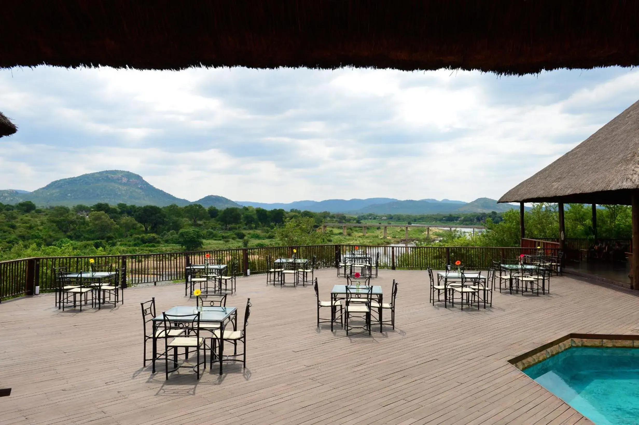 Lounge or bar in Pestana Kruger Lodge Lounge or bar in Pestana Kruger Lodge