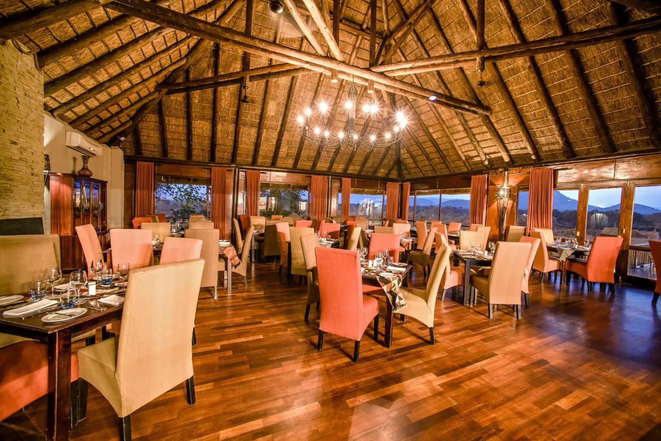 Restaurant/places to eat in Pestana Kruger Lodge Restaurant/places to eat in Pestana Kruger Lodge