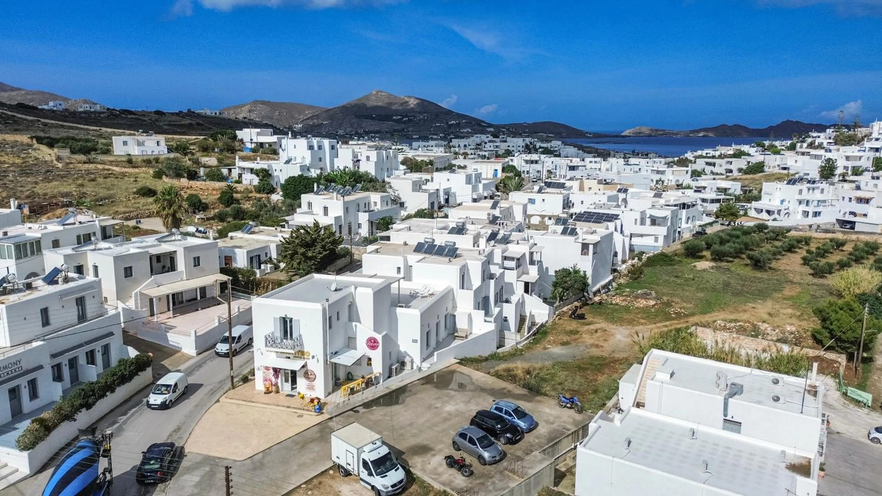 Property building in Panos Apartment Naousa