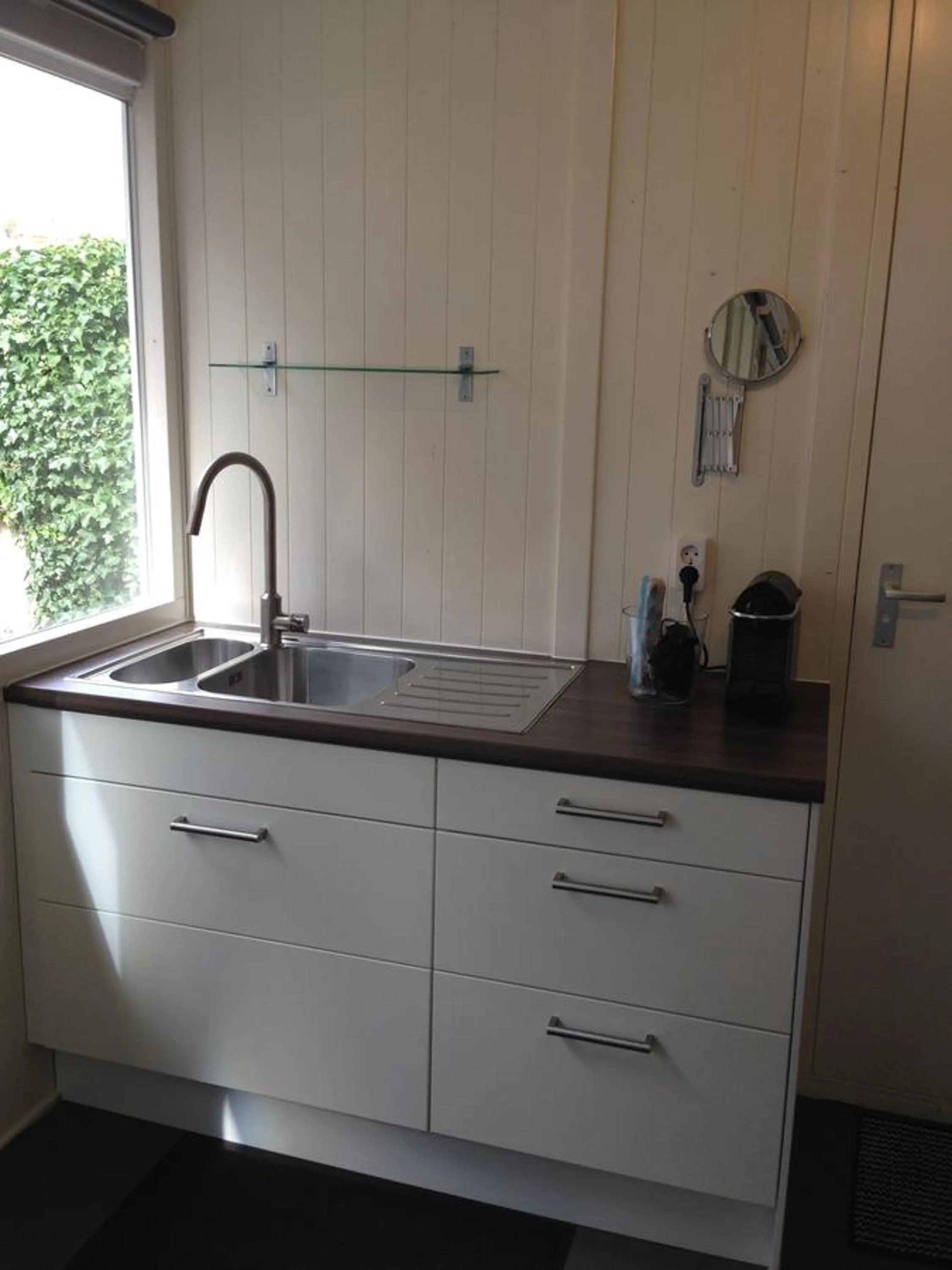 Tiny House Madame Jeanette nabij centrum en zee