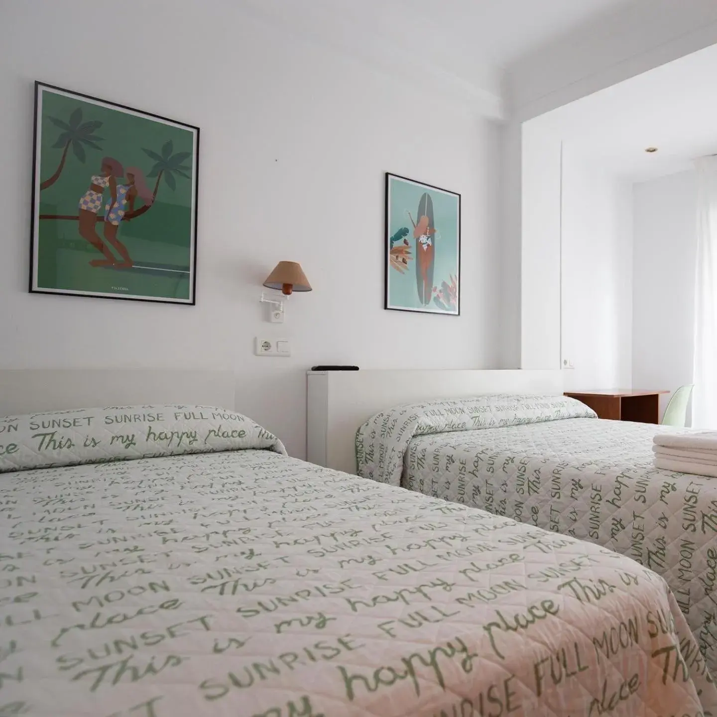 Pension Angelines, Sneuu Hostel Santander Pension Angelines, Sneuu Hostel Santander