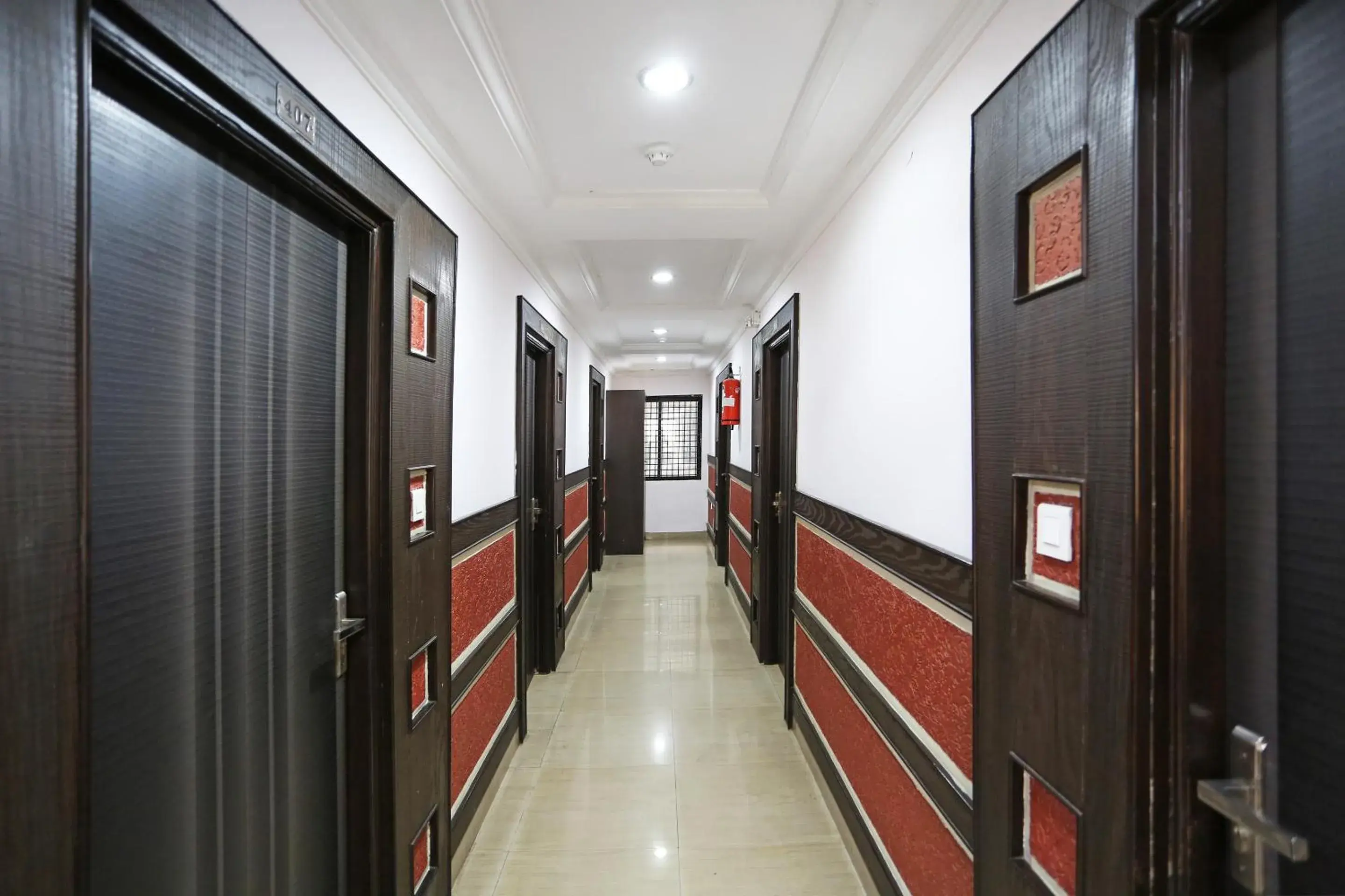 Lobby or reception in Hotel O Saraswathi Residency Near SR Nagar Metro Station Lobby or reception in Hotel O Saraswathi Residency Near SR Nagar Metro Station