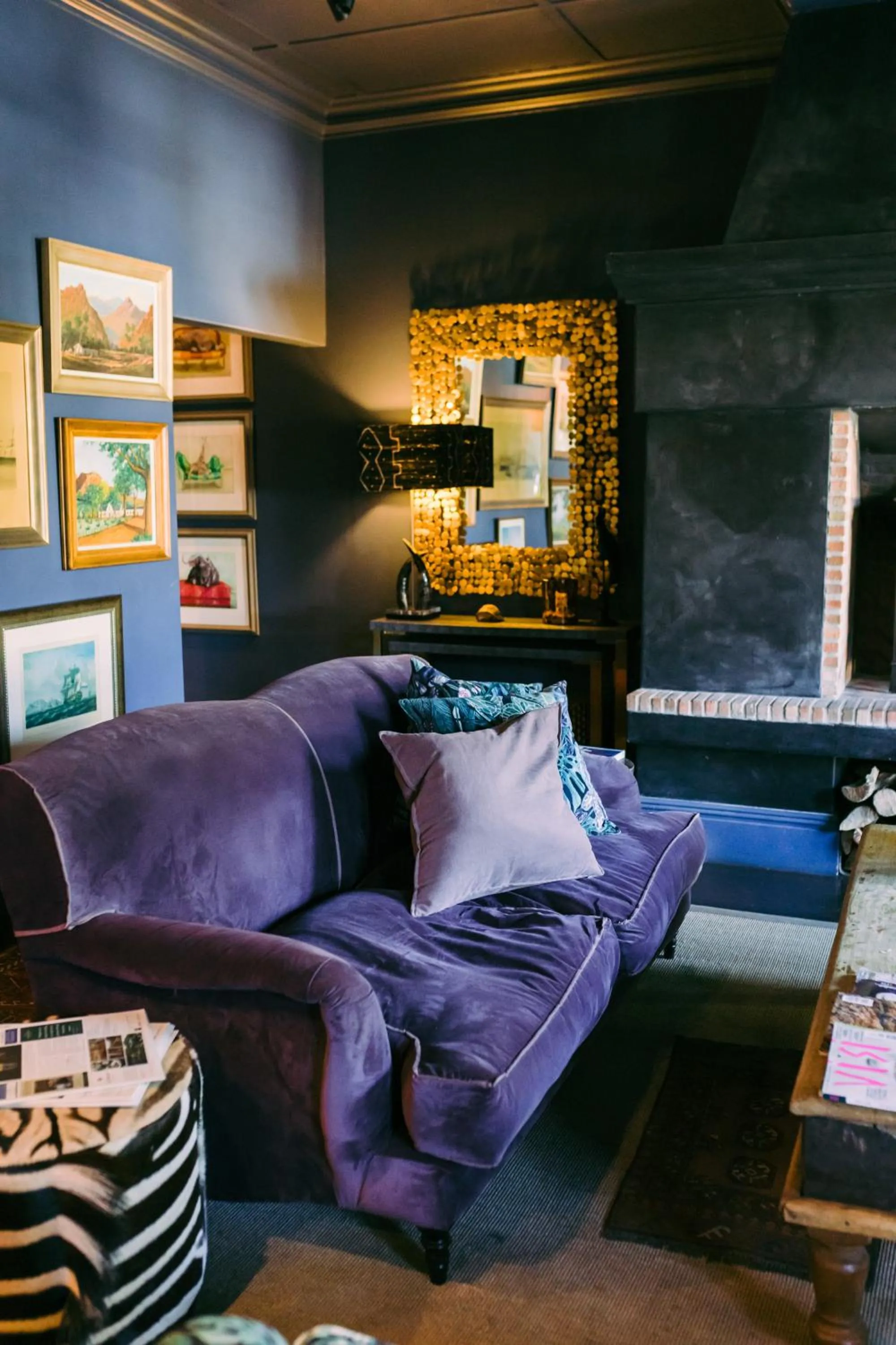 Lounge or bar in La Fontaine Boutique Hotel by The Oyster Collection