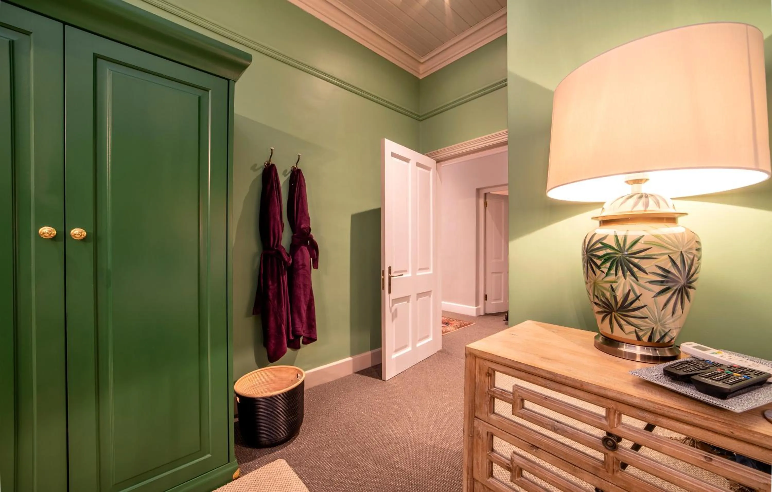 Facade/entrance in La Fontaine Boutique Hotel by The Oyster Collection