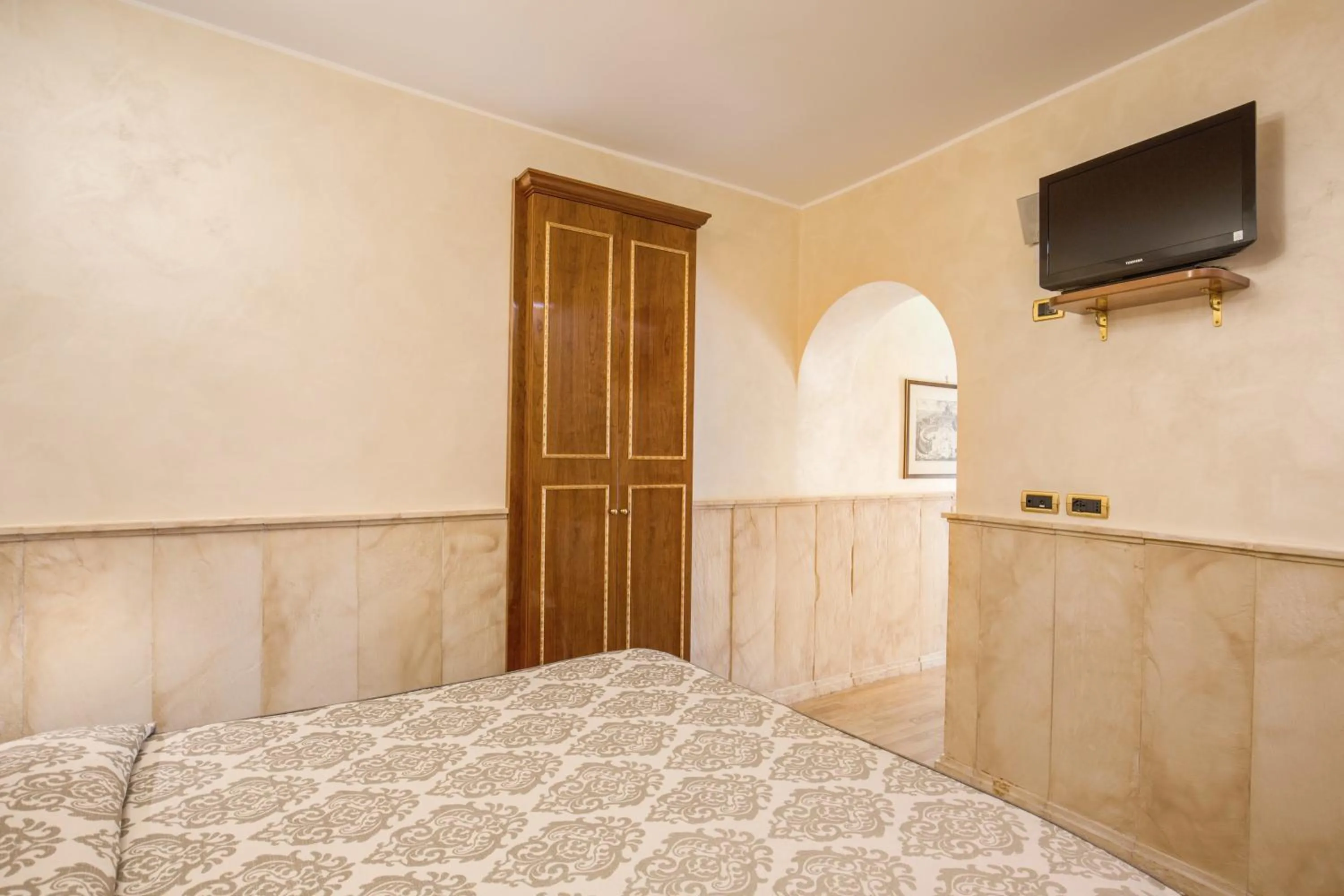 Bedroom in Pantheon Rooms