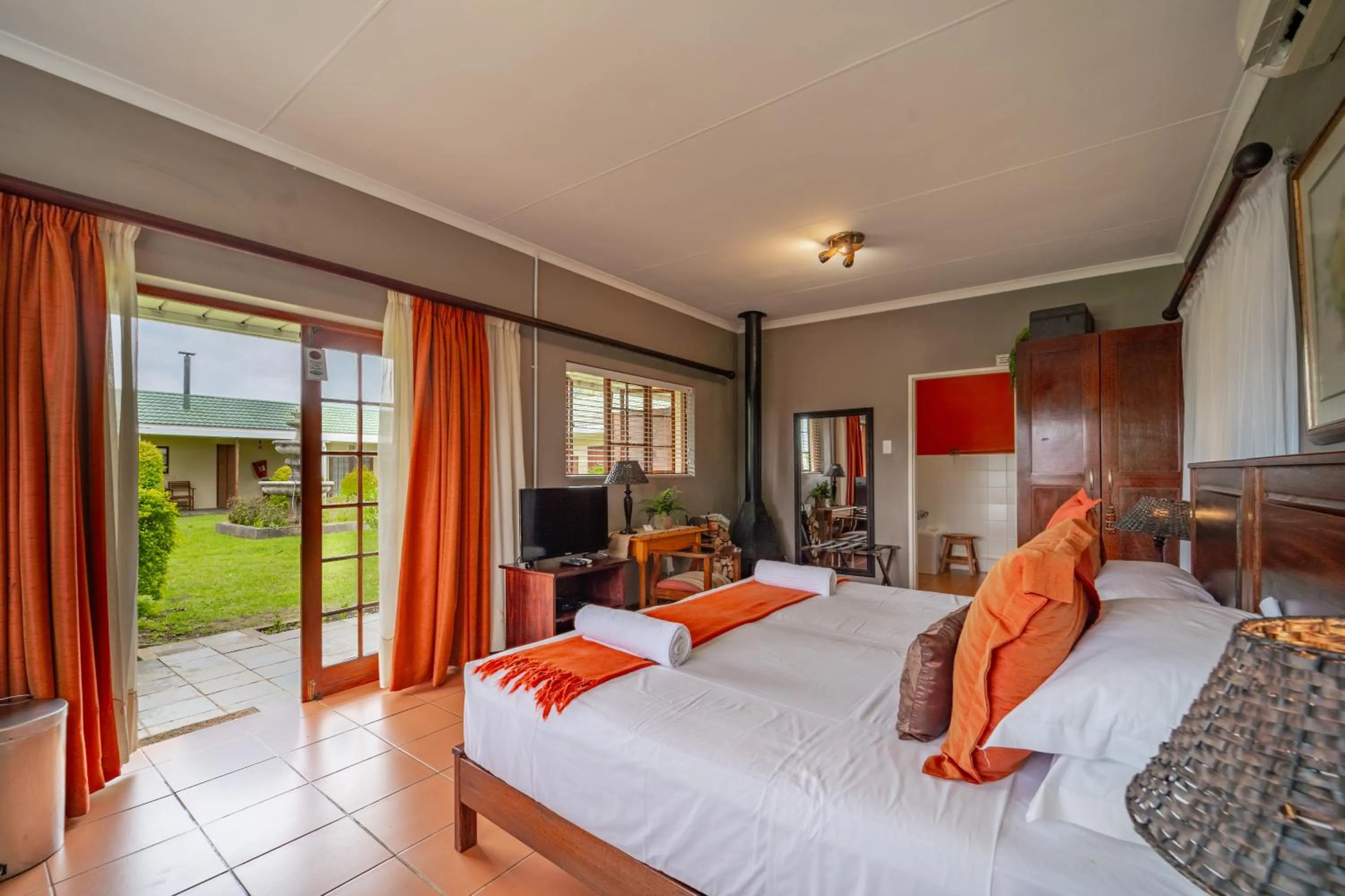 Bed in St Ives Lodge