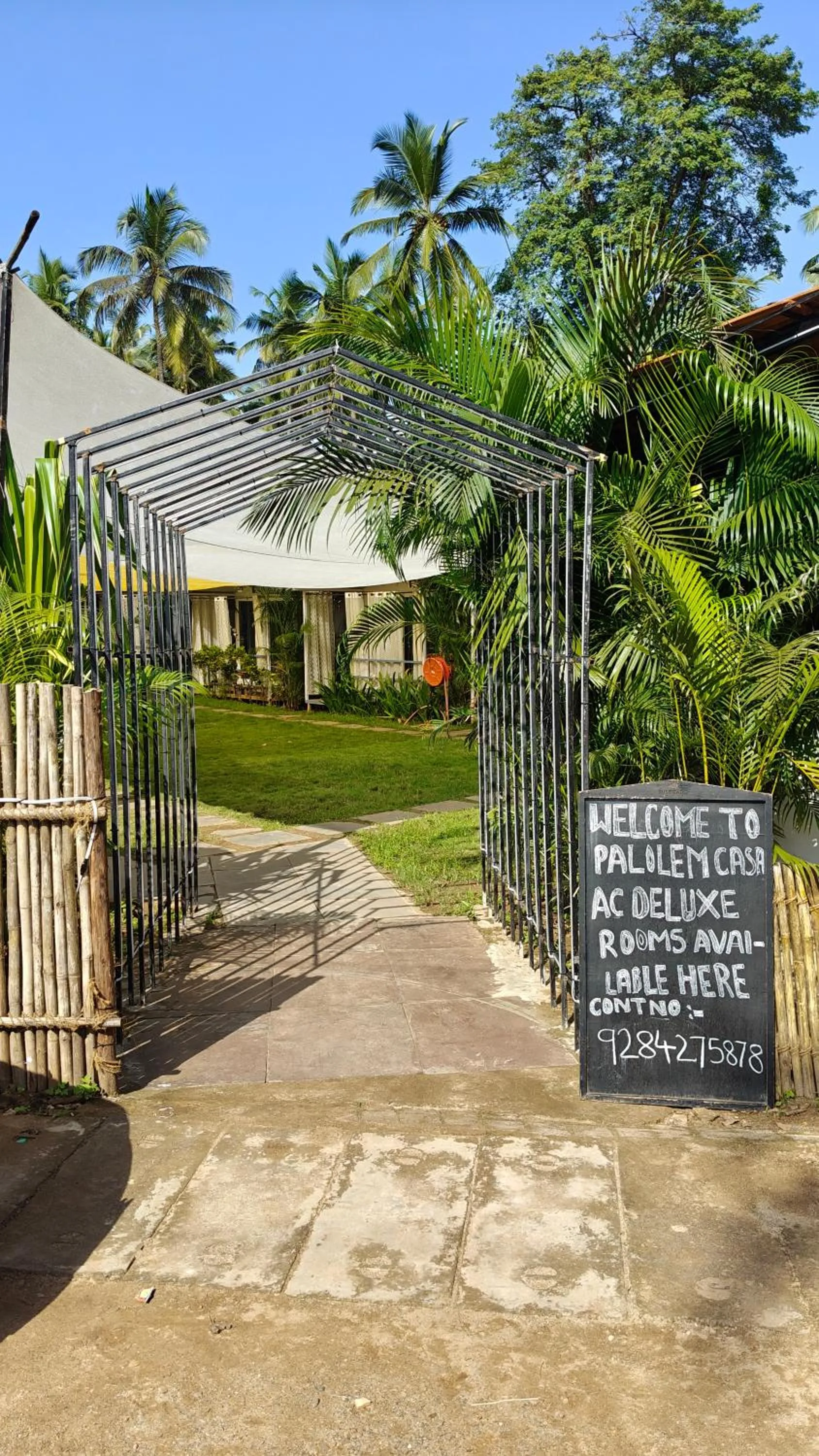 Facade/entrance in Palolem Casa