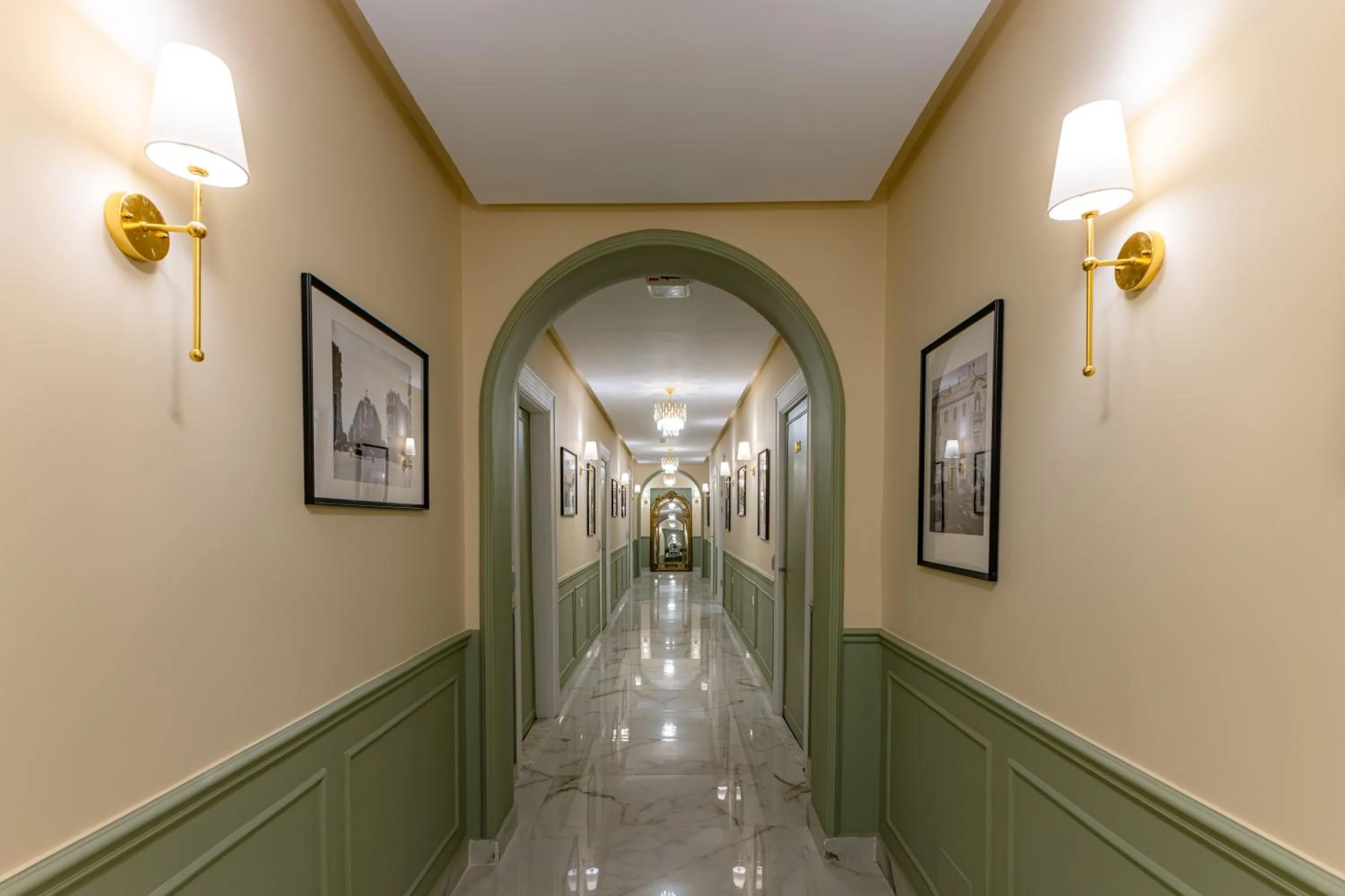 Property building in Cairo Inn The Royal