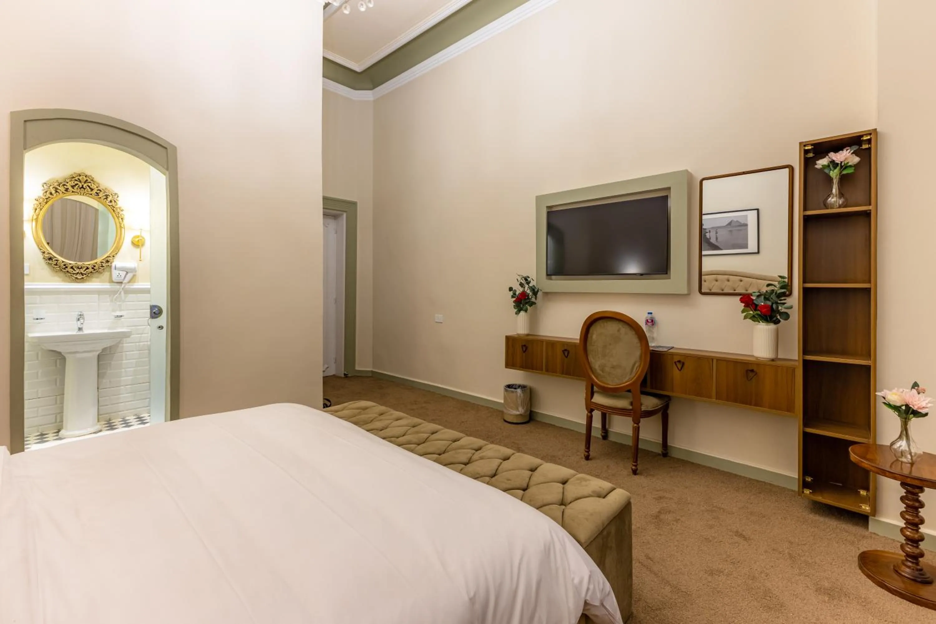 Bed in Cairo Inn The Royal
