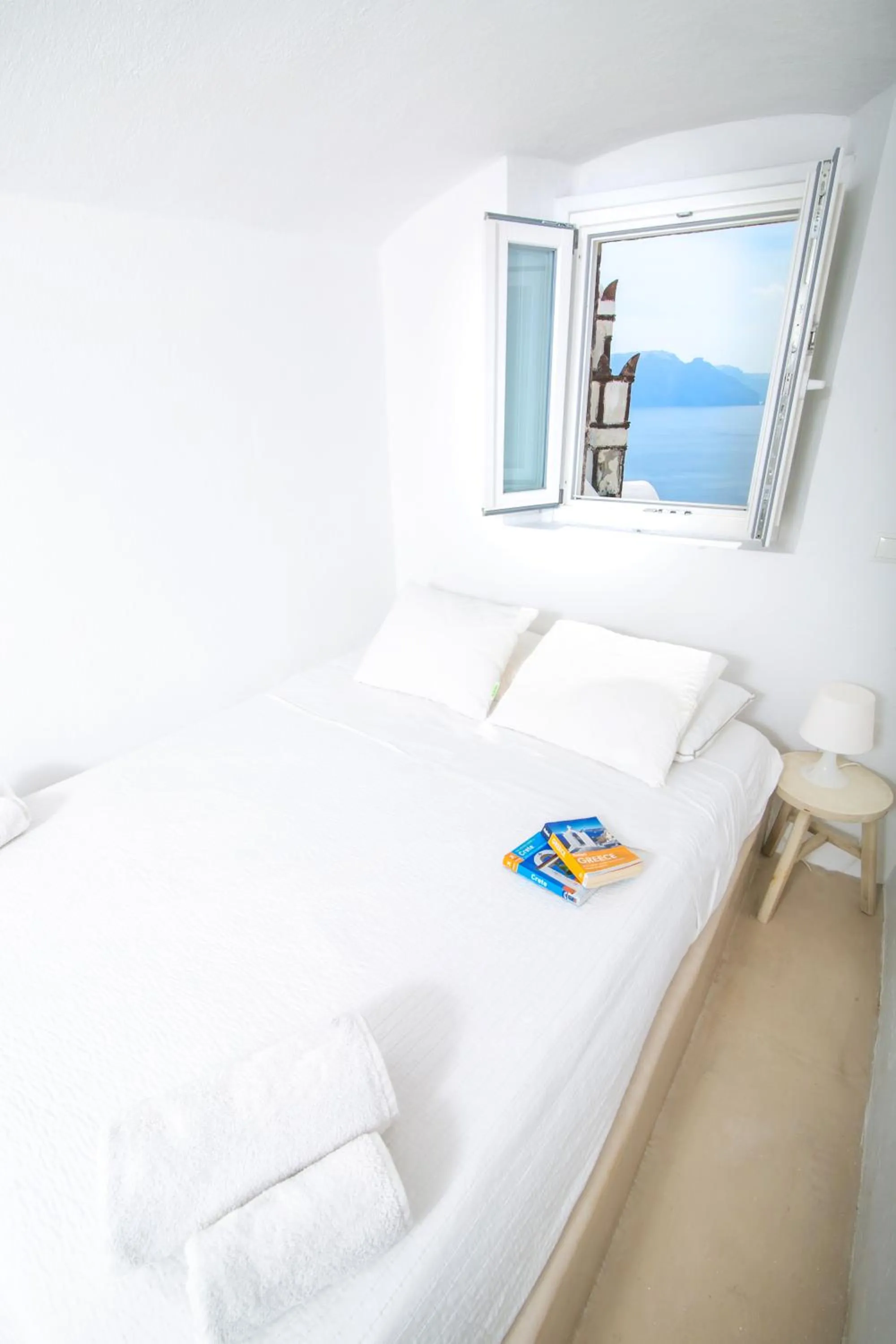 Bed in Menias Cave House