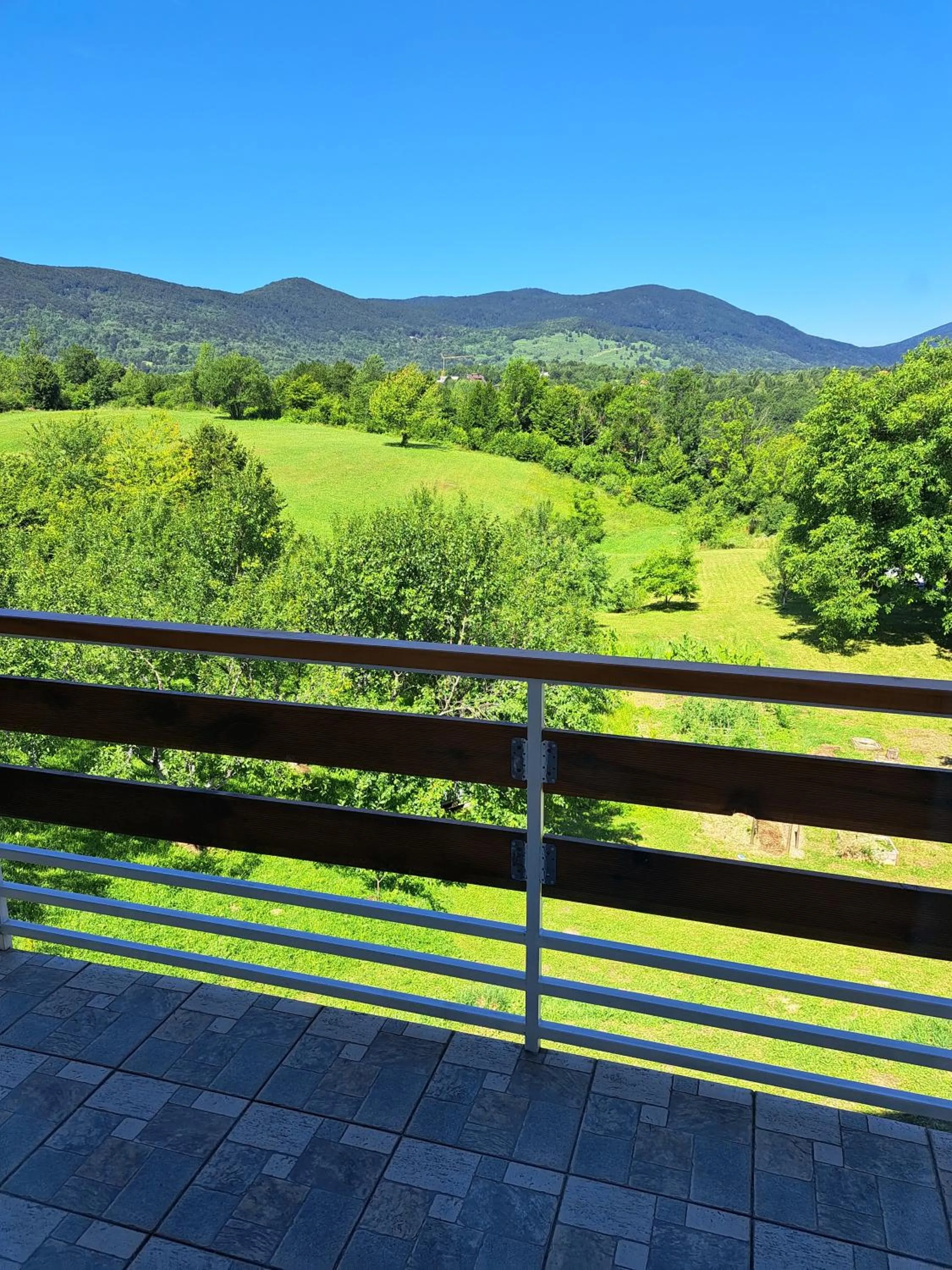 Mountain view in Guesthouse Zafran