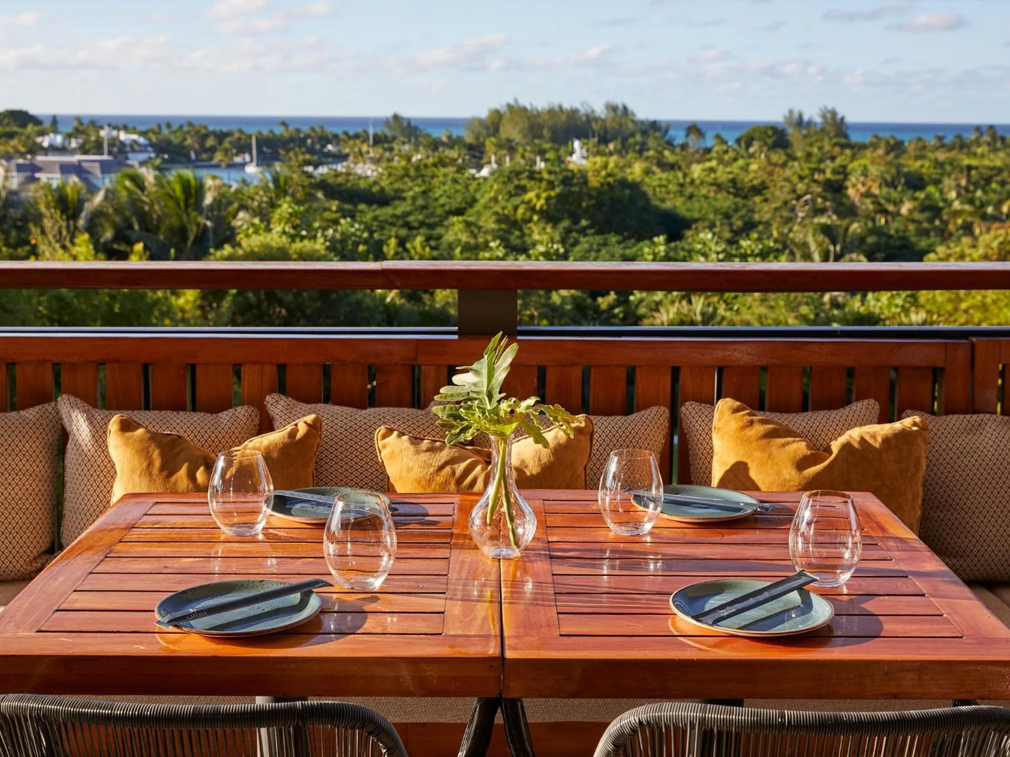 Restaurant/places to eat in The Island House