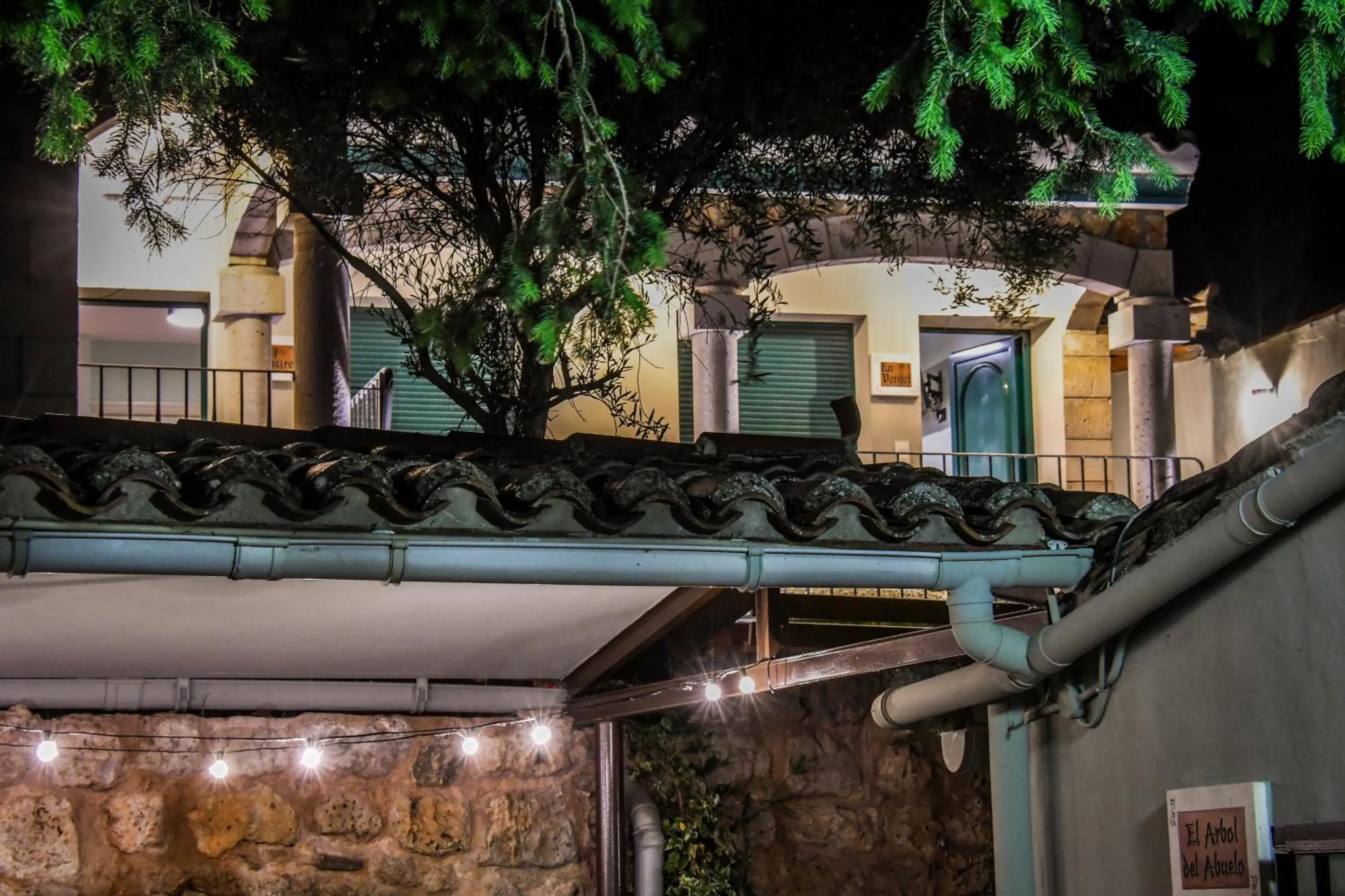 Property building in La Cachava