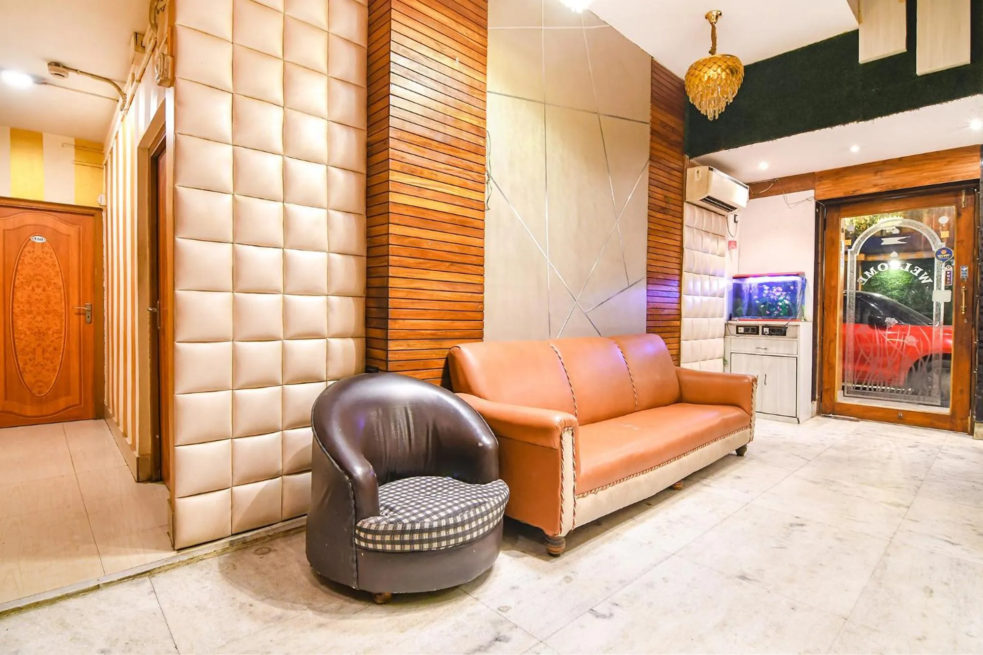 Seating area in FabHotel Marina