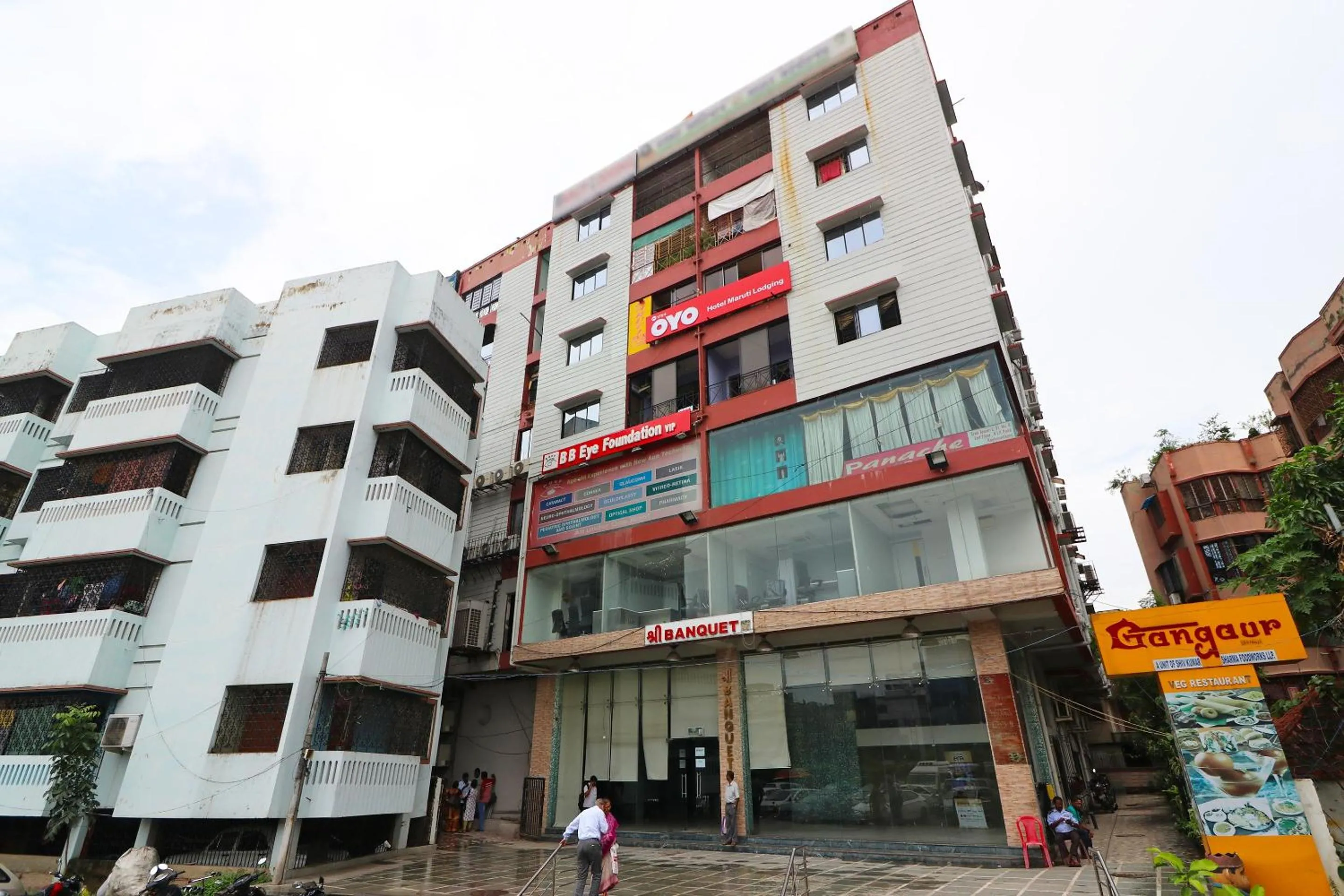 Facade/entrance in Super Hotel O Maruti Lodging