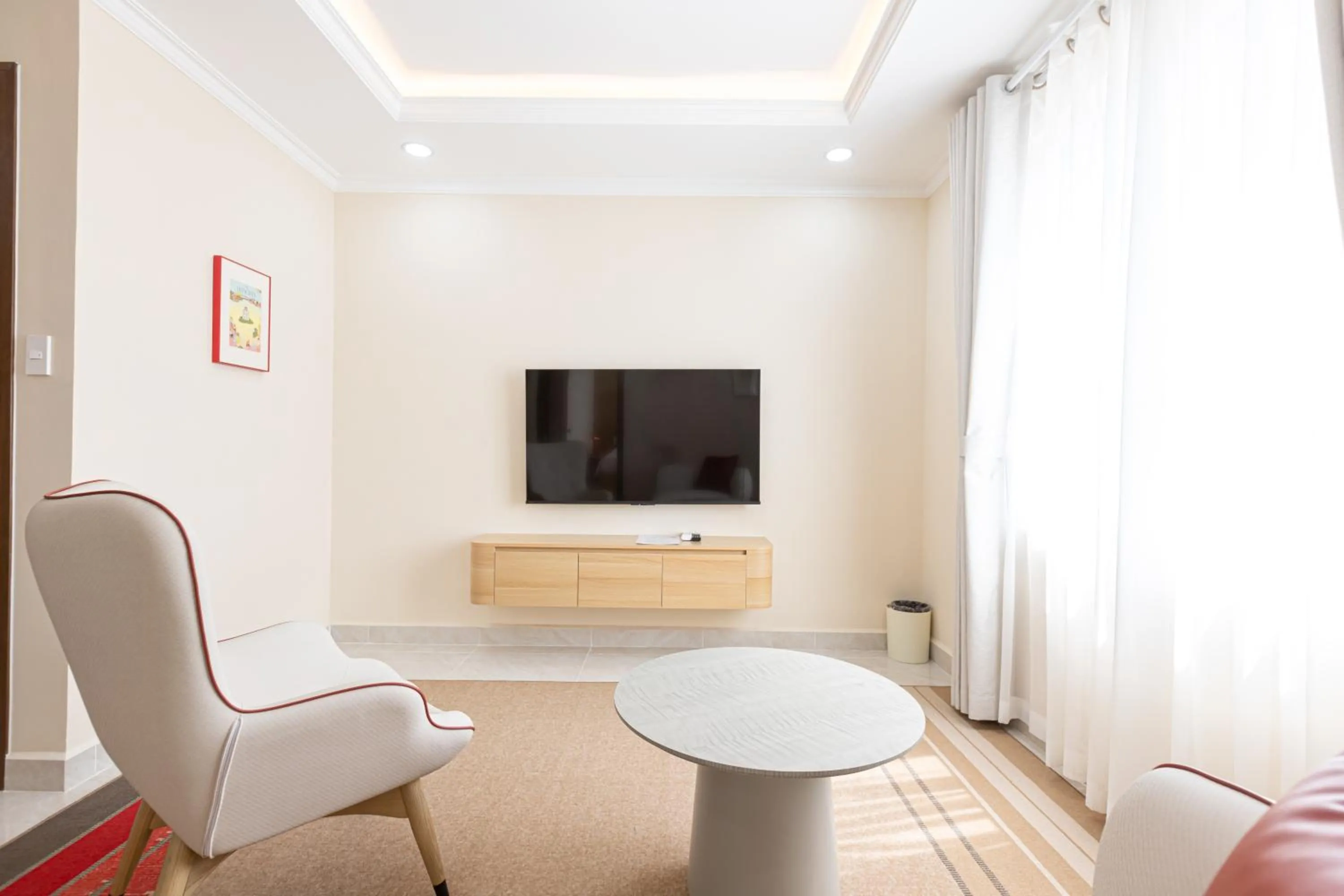 Communal lounge/ TV room in Shankee Hotel VN