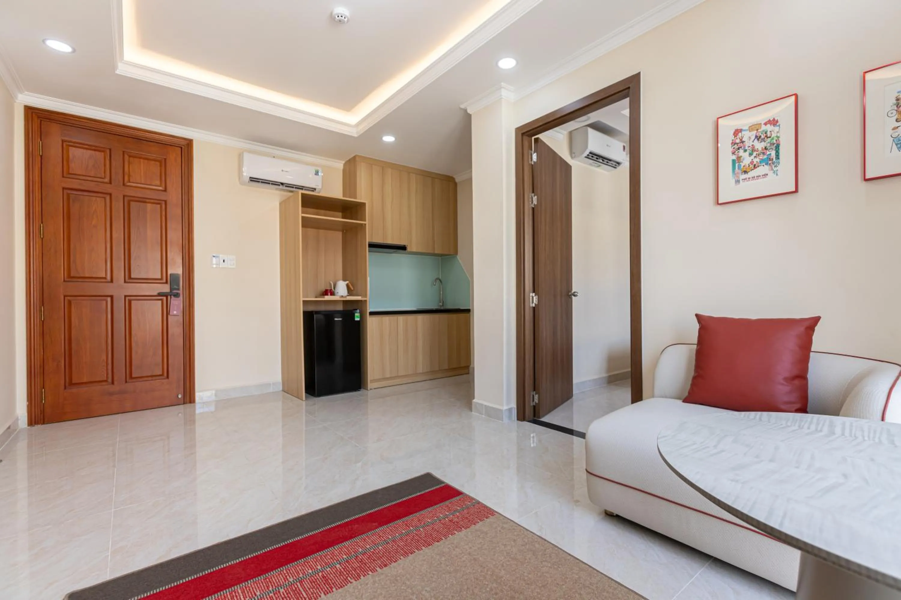 Photo of the whole room in Shankee Hotel VN