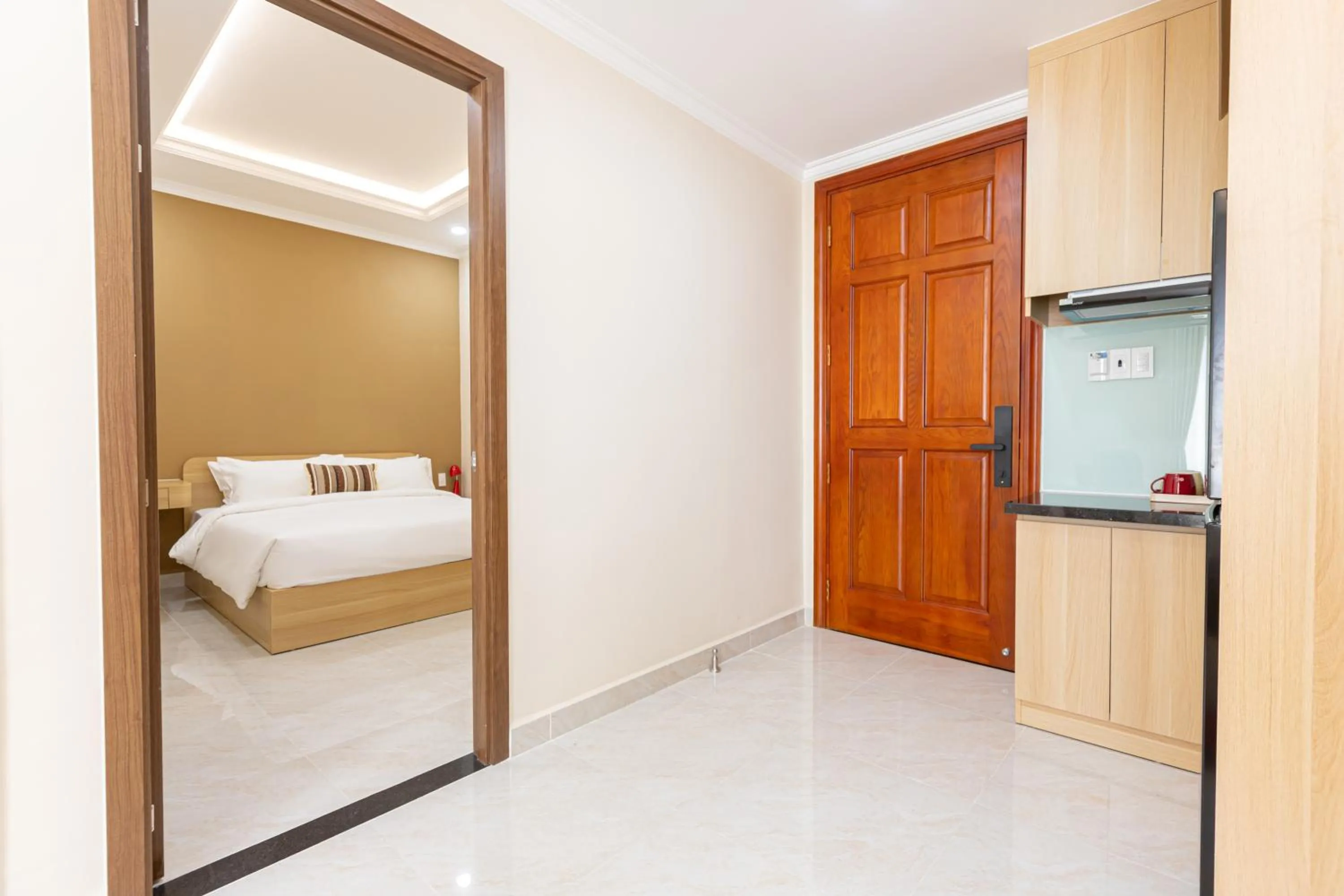 Photo of the whole room, Bed in Shankee Hotel VN