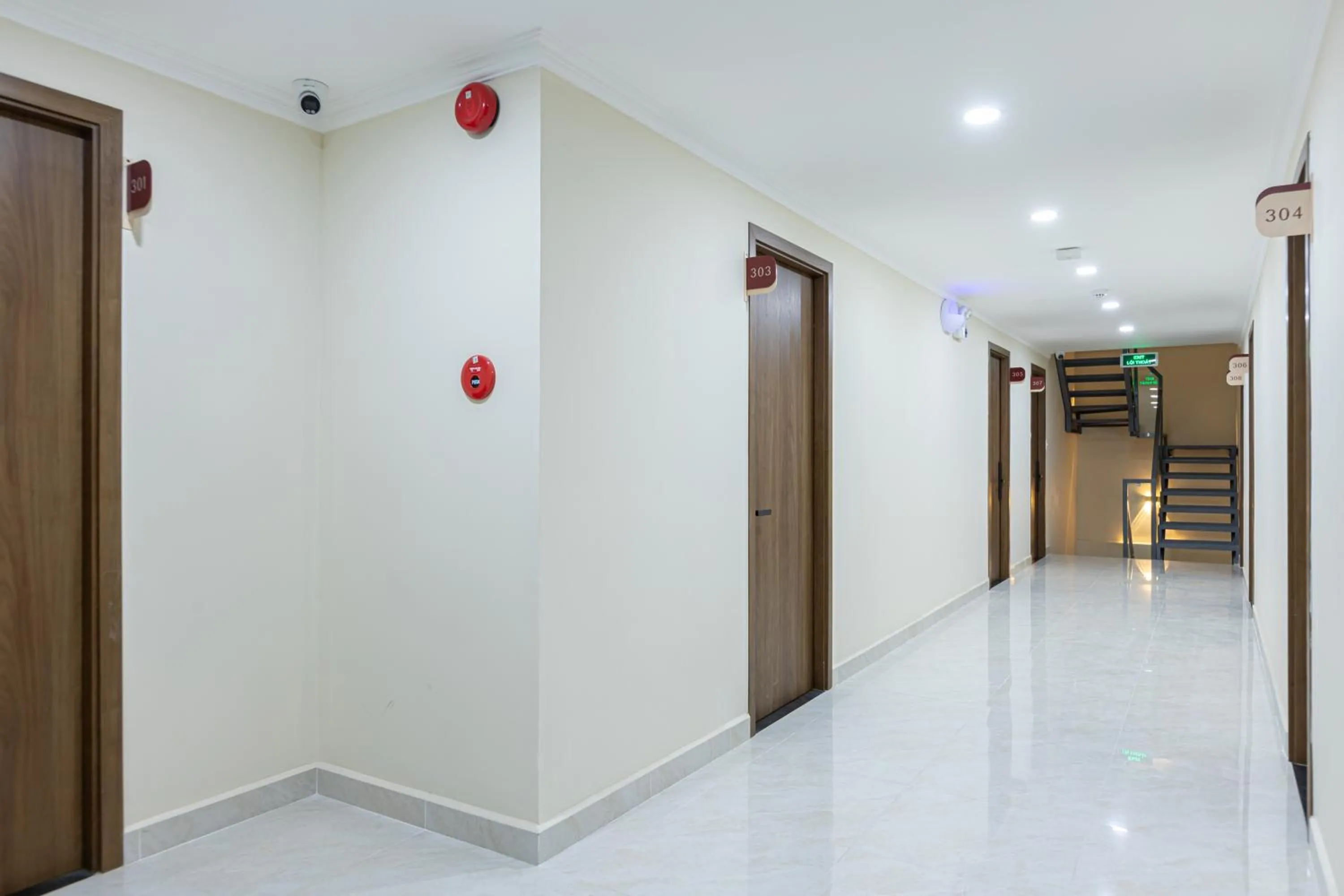 elevator in Shankee Hotel VN