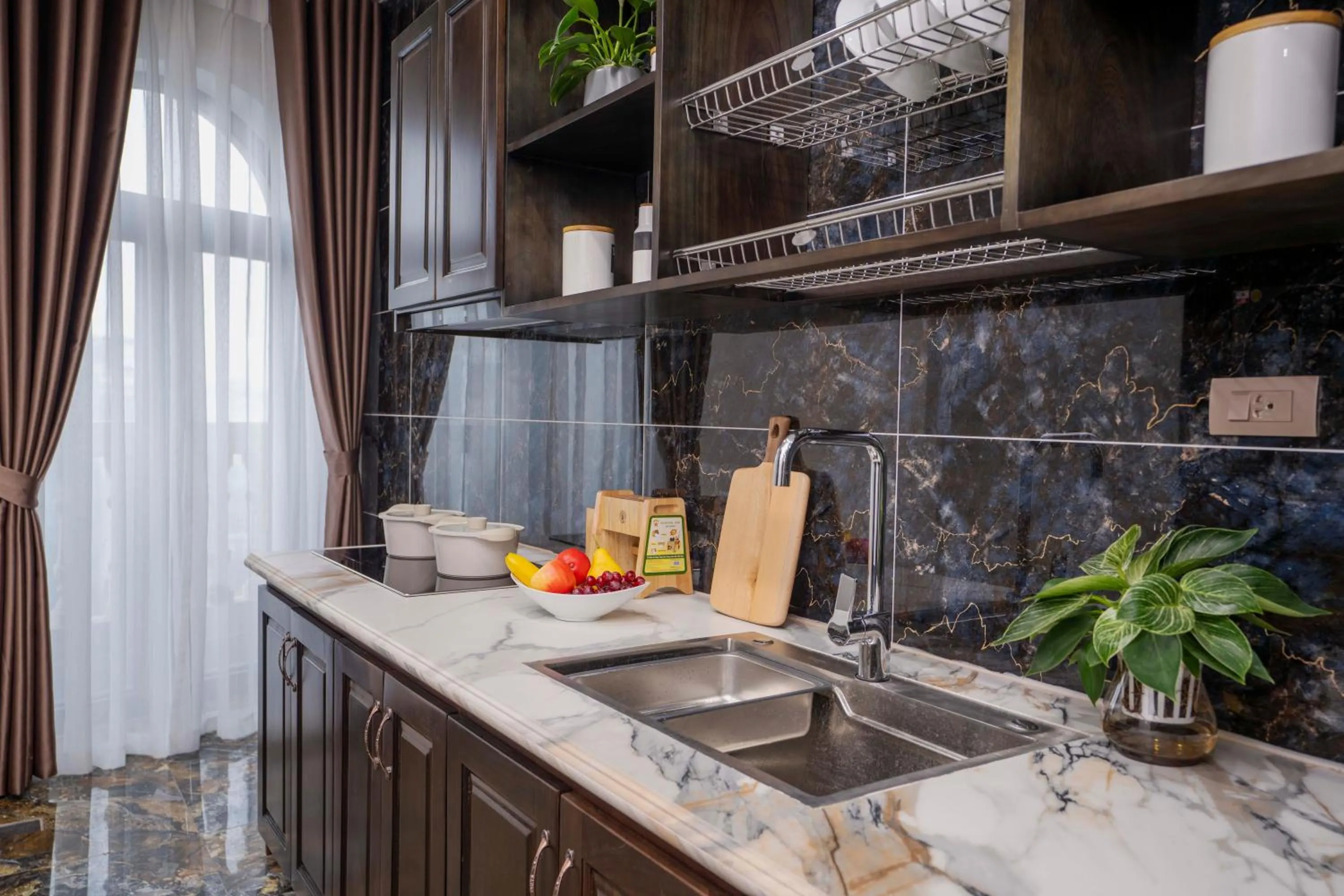 Kitchen or kitchenette in Hai An Hotel Suites Ha Noi