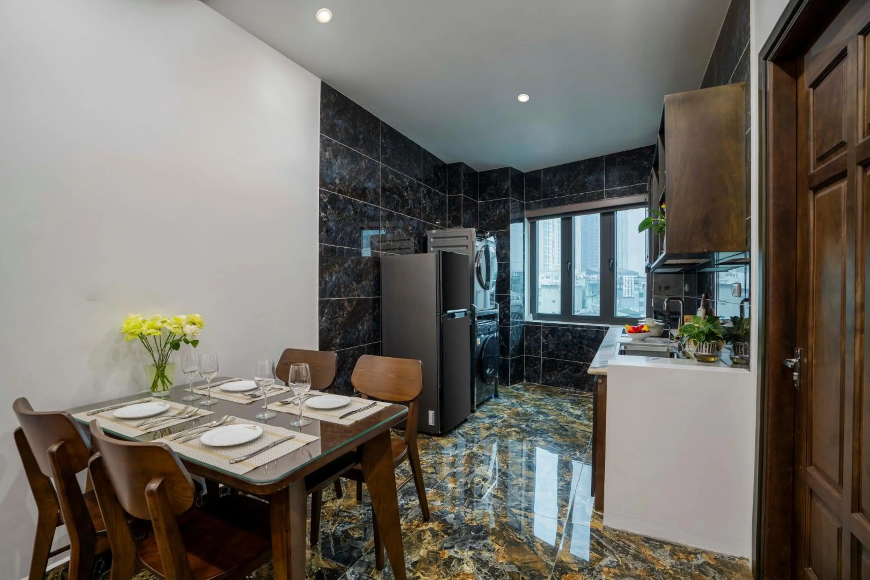 kitchen in Hai An Hotel Suites Ha Noi