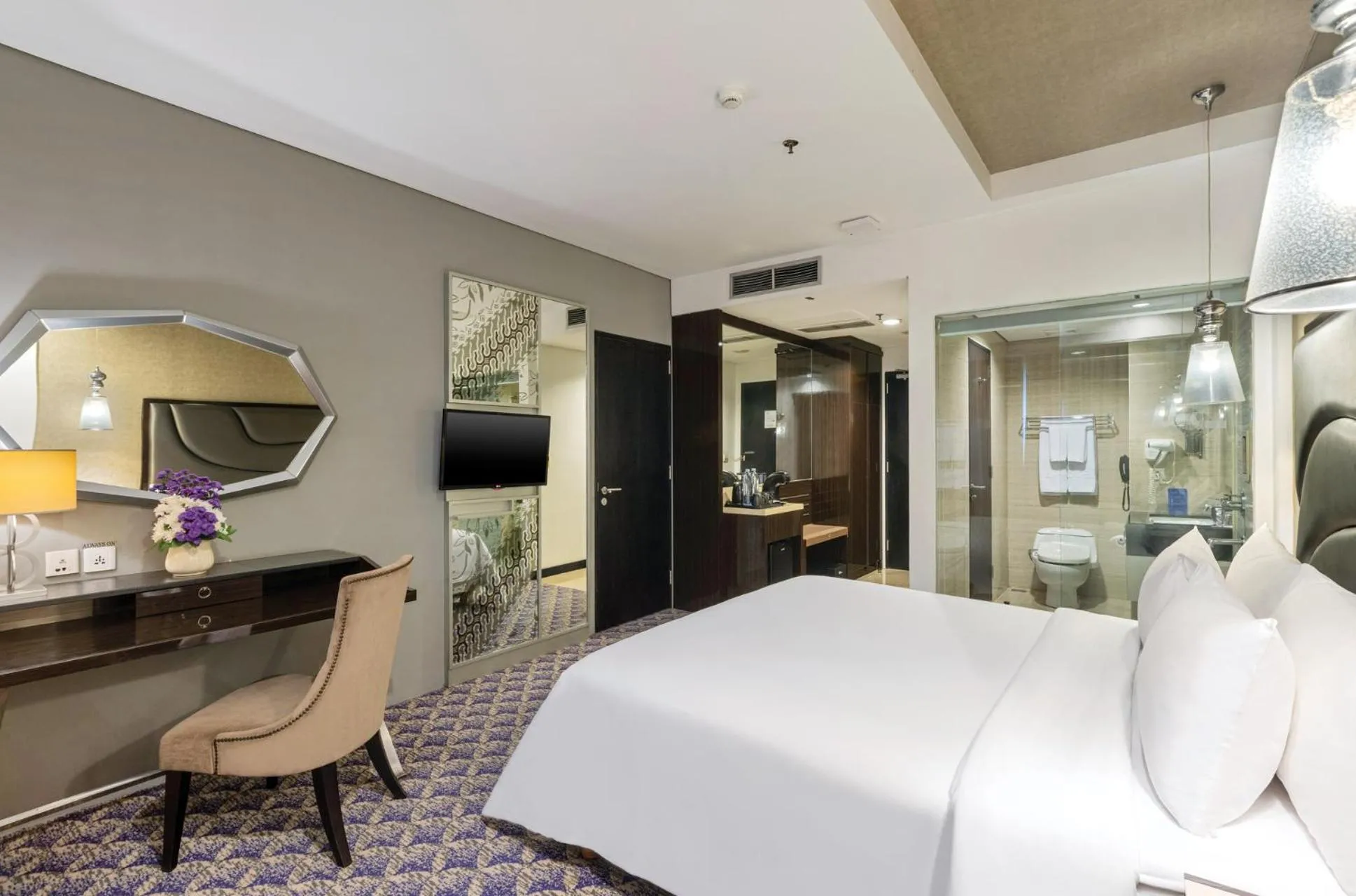 Bedroom, Bed in Fairview Hotel by ARTOTEL