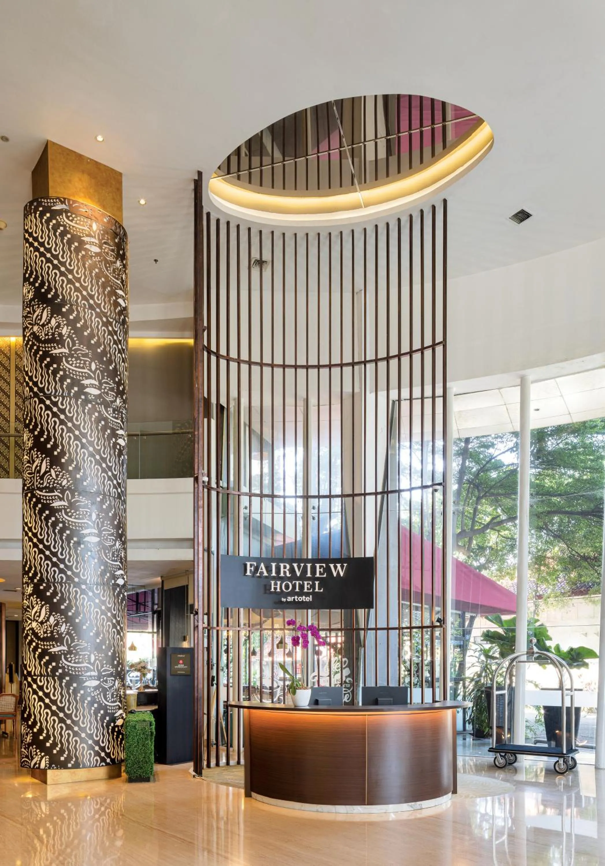 Lobby or reception in Fairview Hotel by ARTOTEL