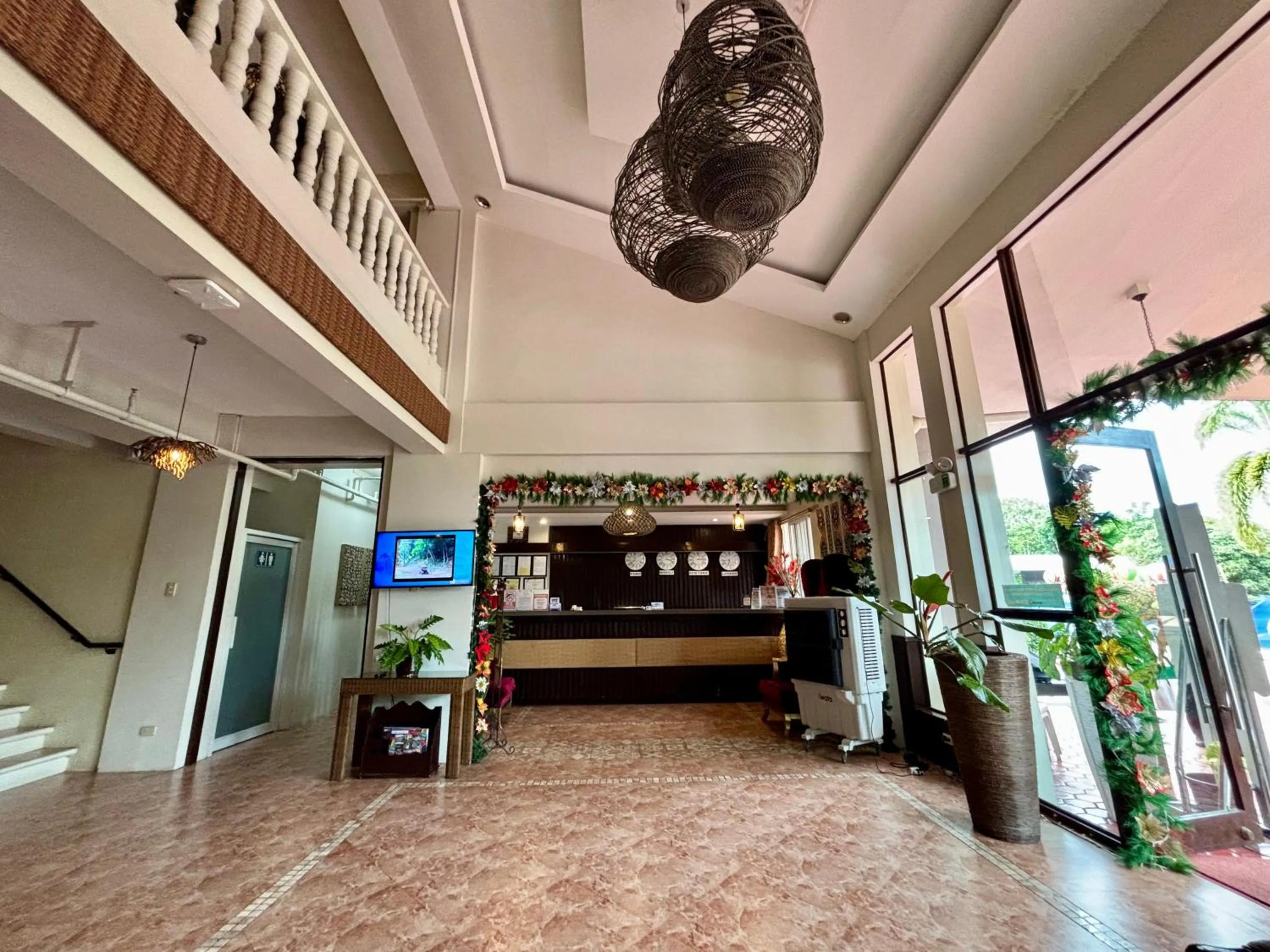 Lobby or reception in D' Leonor Inland Resort and Adventure Park