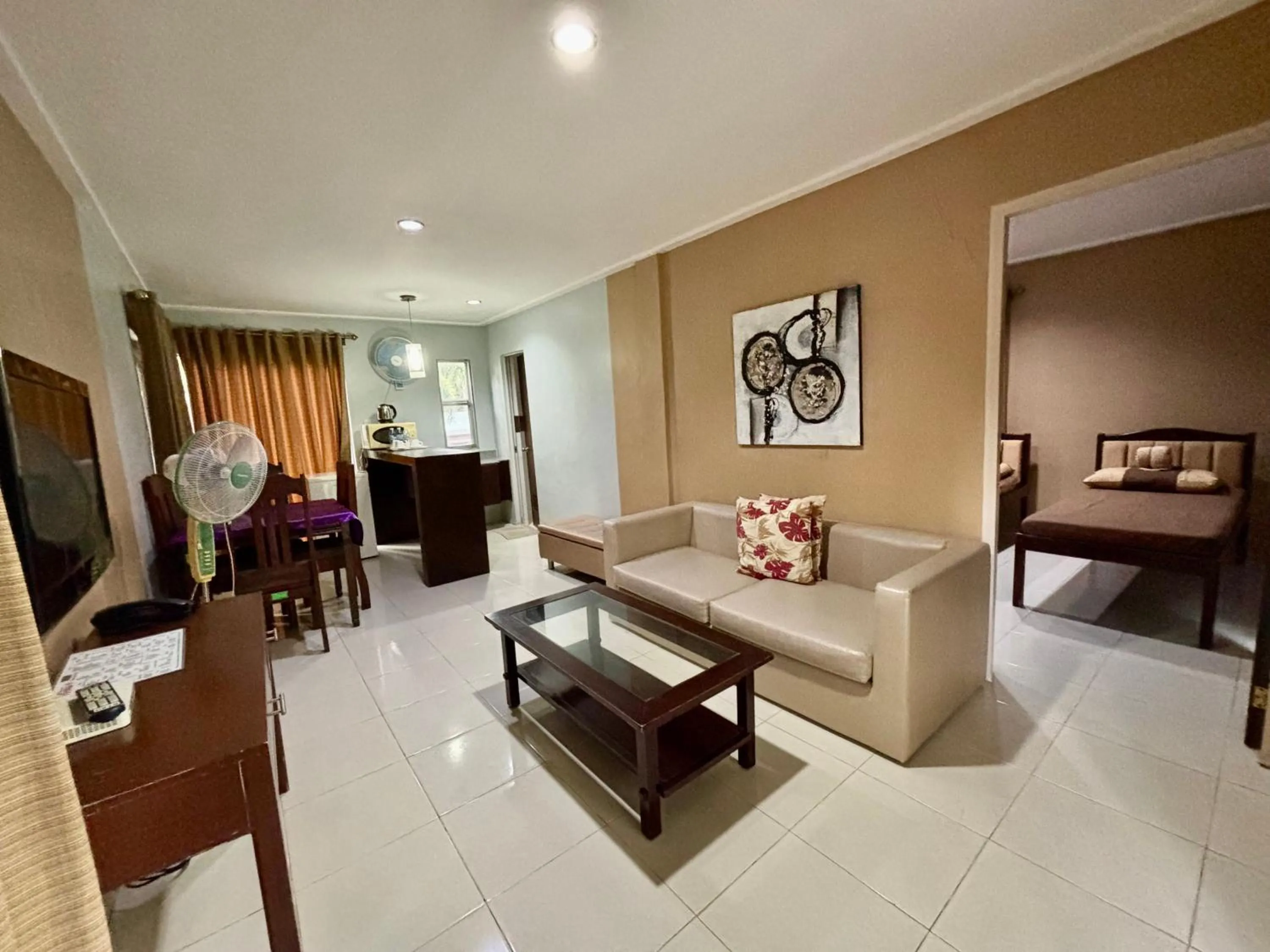 Living room in D' Leonor Inland Resort and Adventure Park