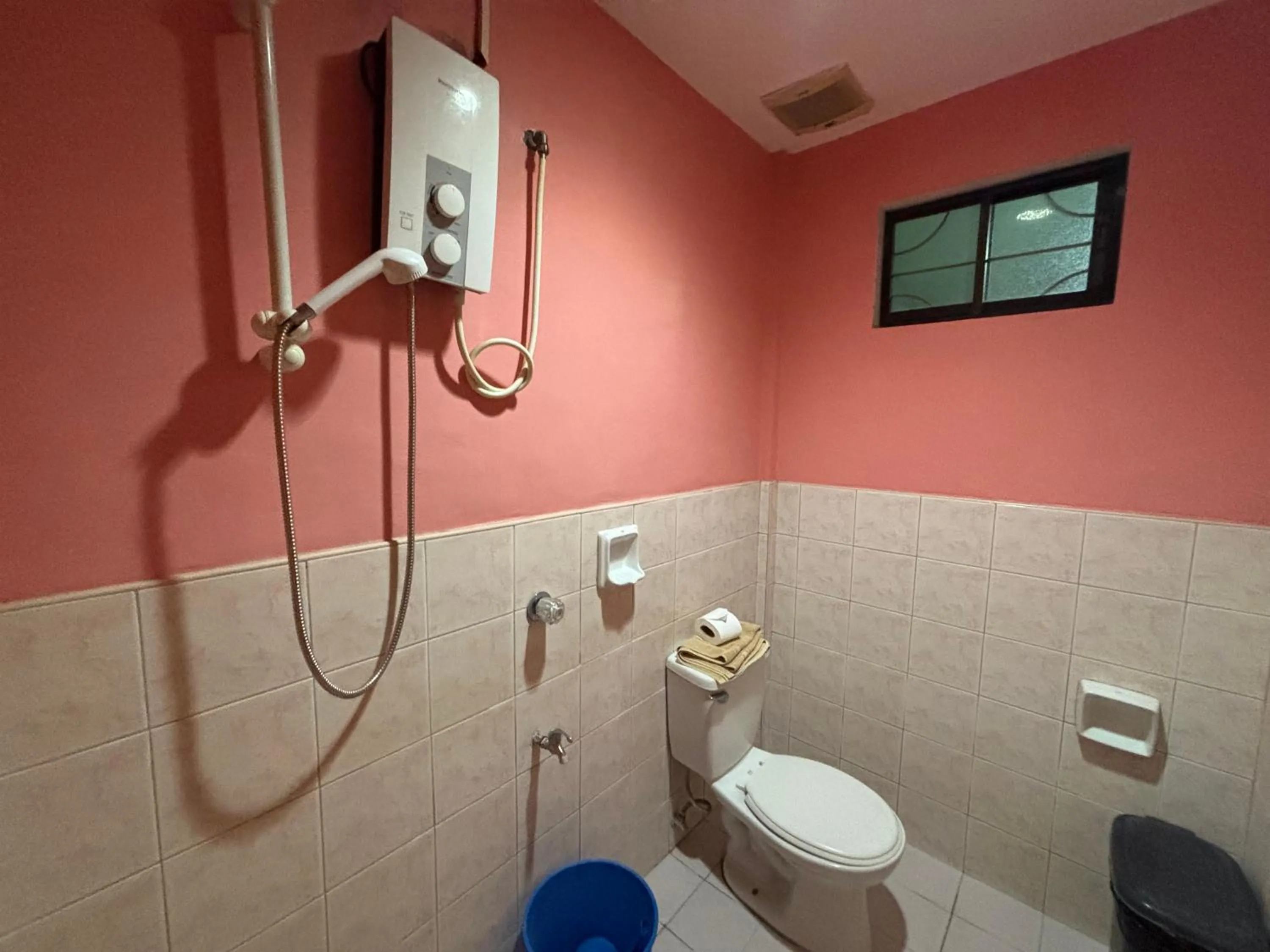 Bathroom in D' Leonor Inland Resort and Adventure Park