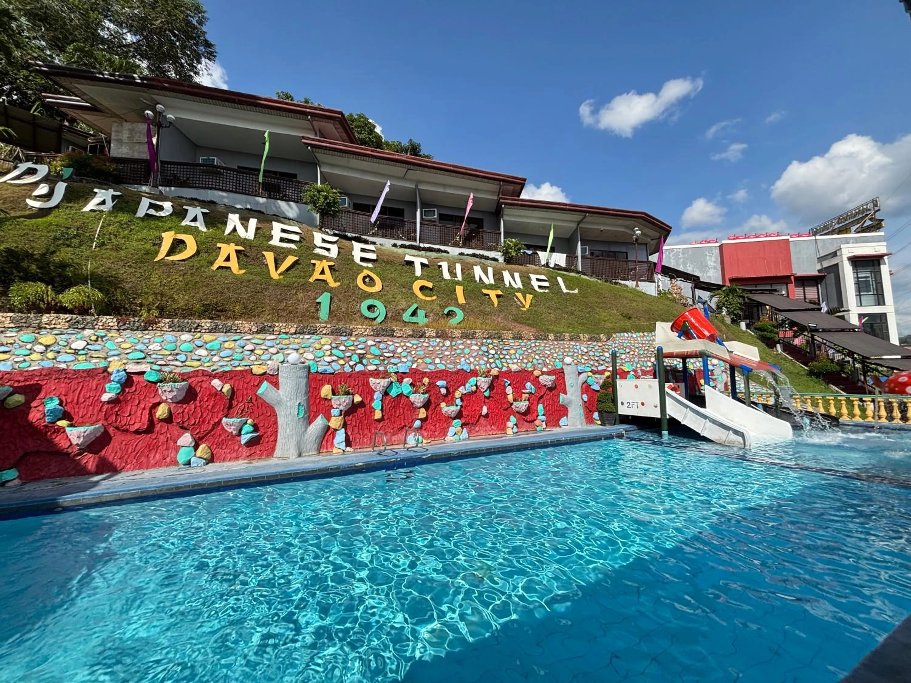 Swimming pool in D' Leonor Inland Resort and Adventure Park