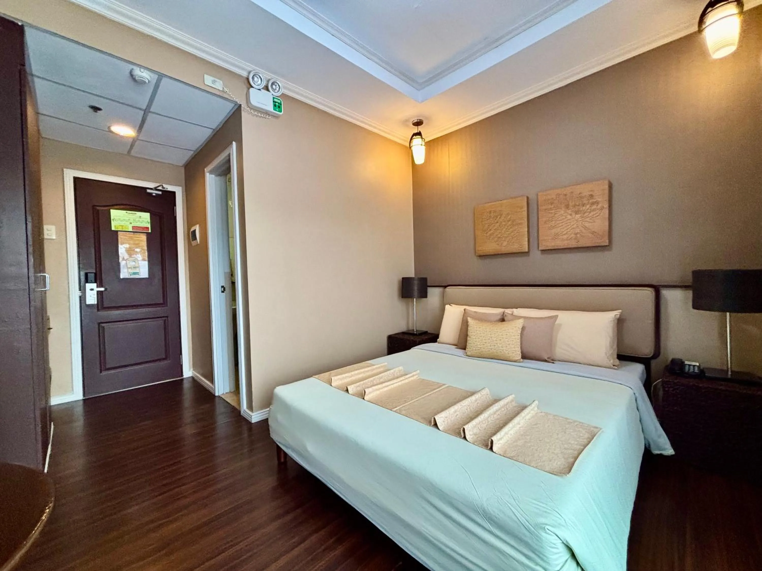 Bed in D' Leonor Inland Resort and Adventure Park