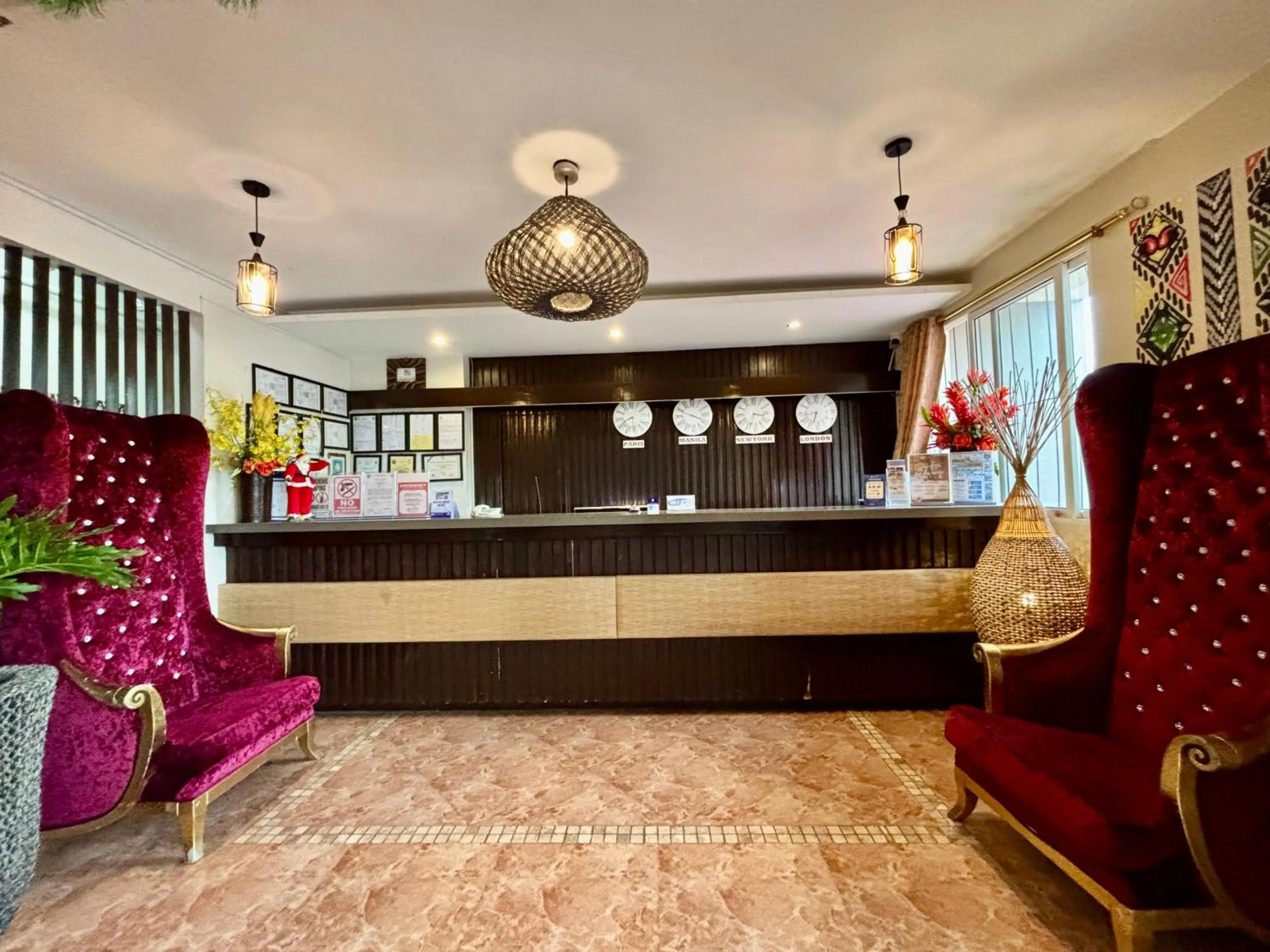 Lobby or reception in D' Leonor Inland Resort and Adventure Park