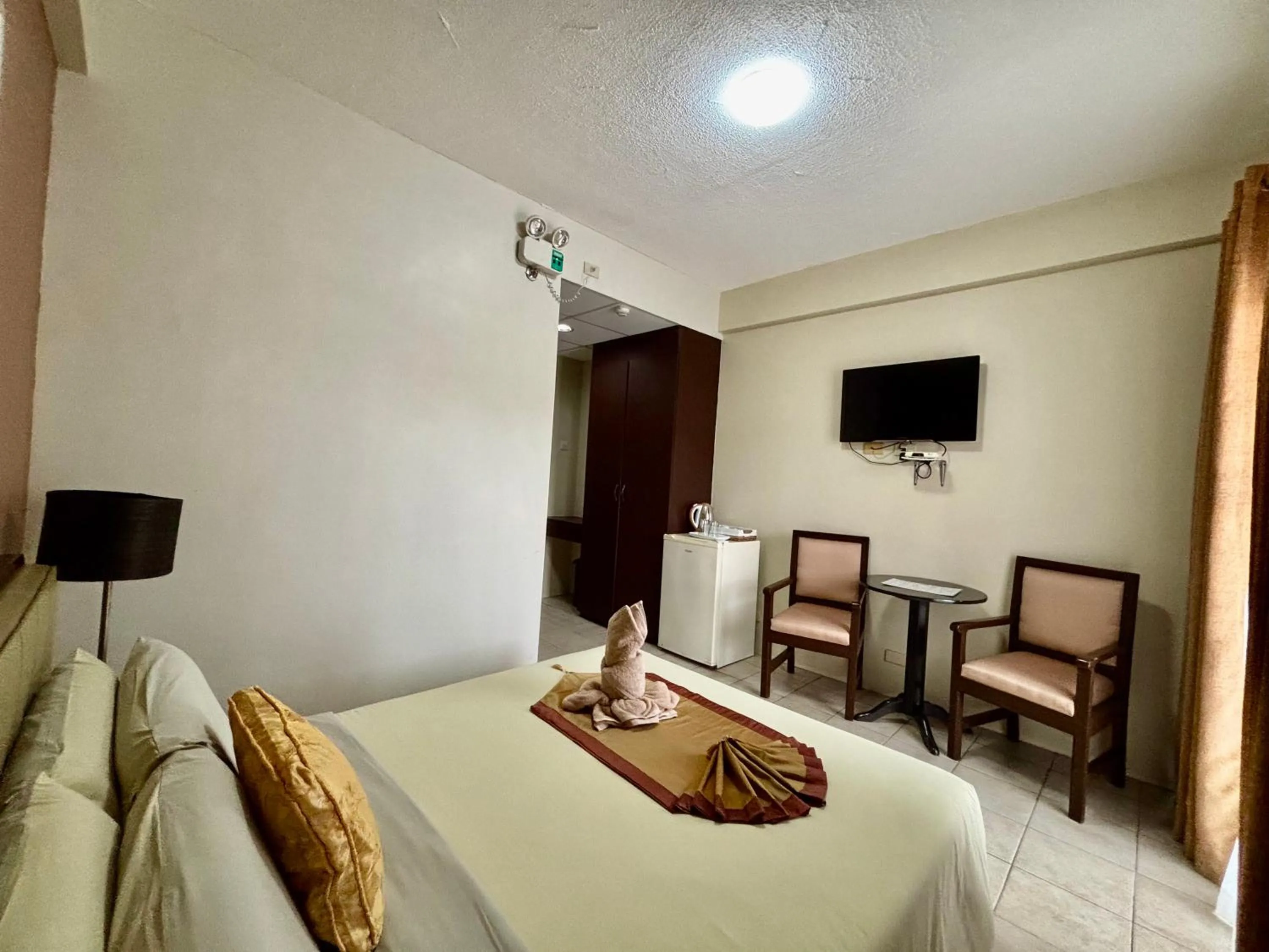 Bed in D' Leonor Inland Resort and Adventure Park