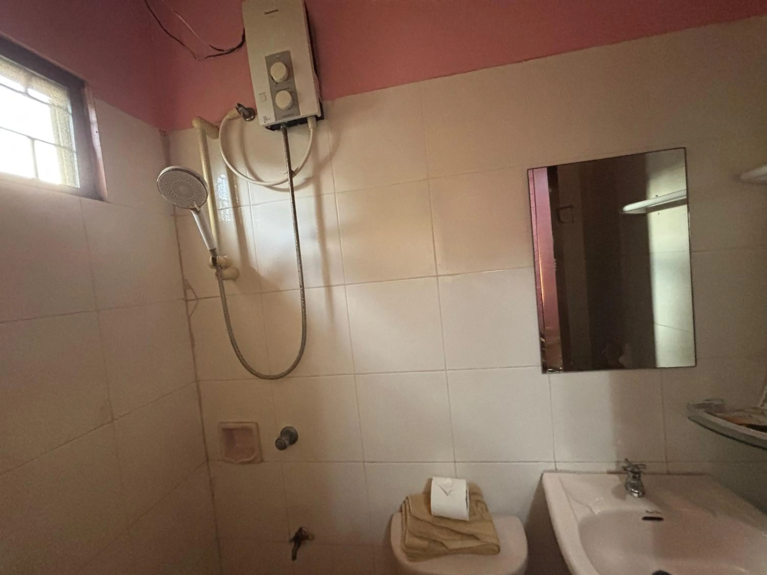 Bathroom in D' Leonor Inland Resort and Adventure Park
