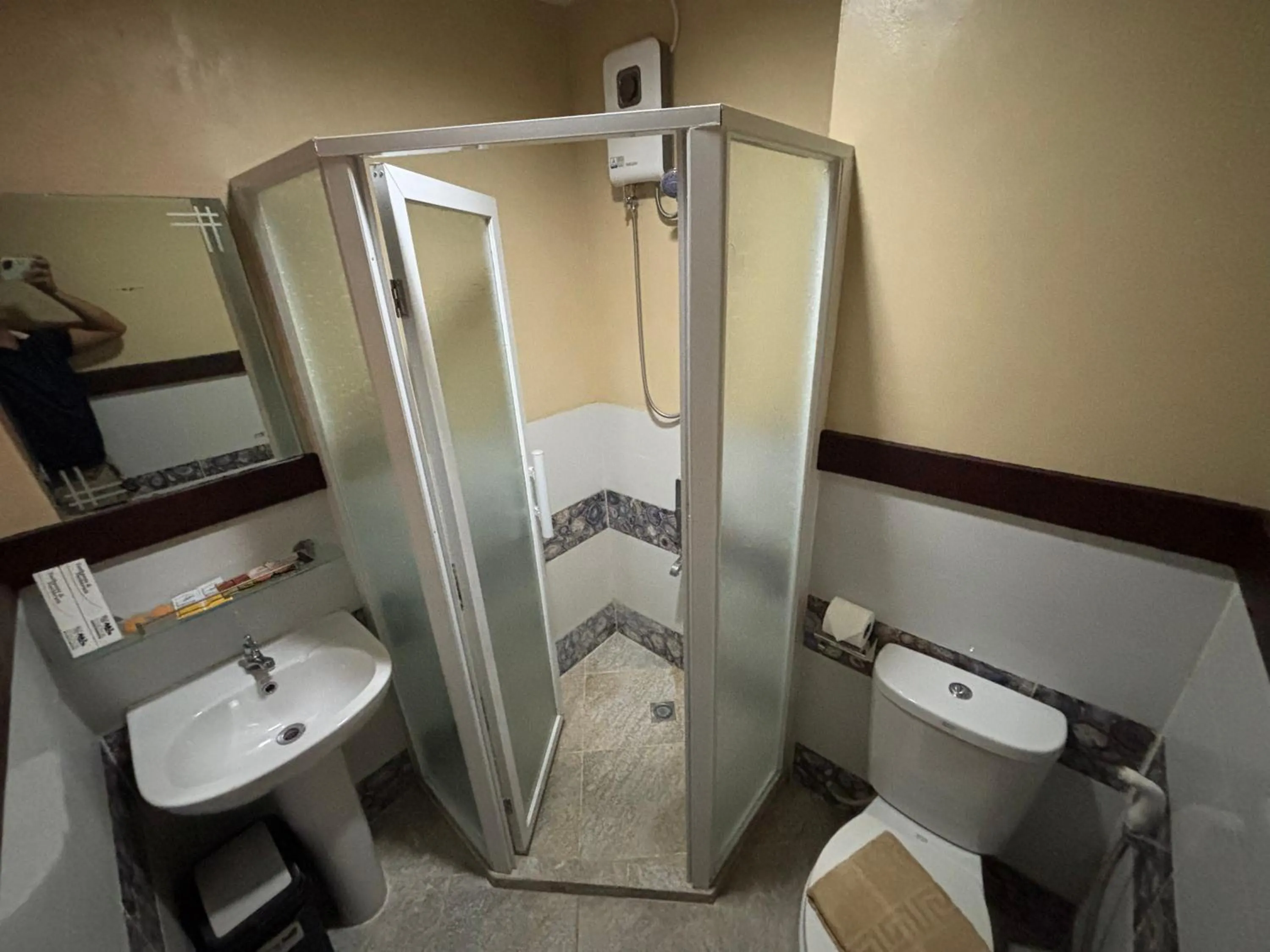 Bathroom in D' Leonor Inland Resort and Adventure Park